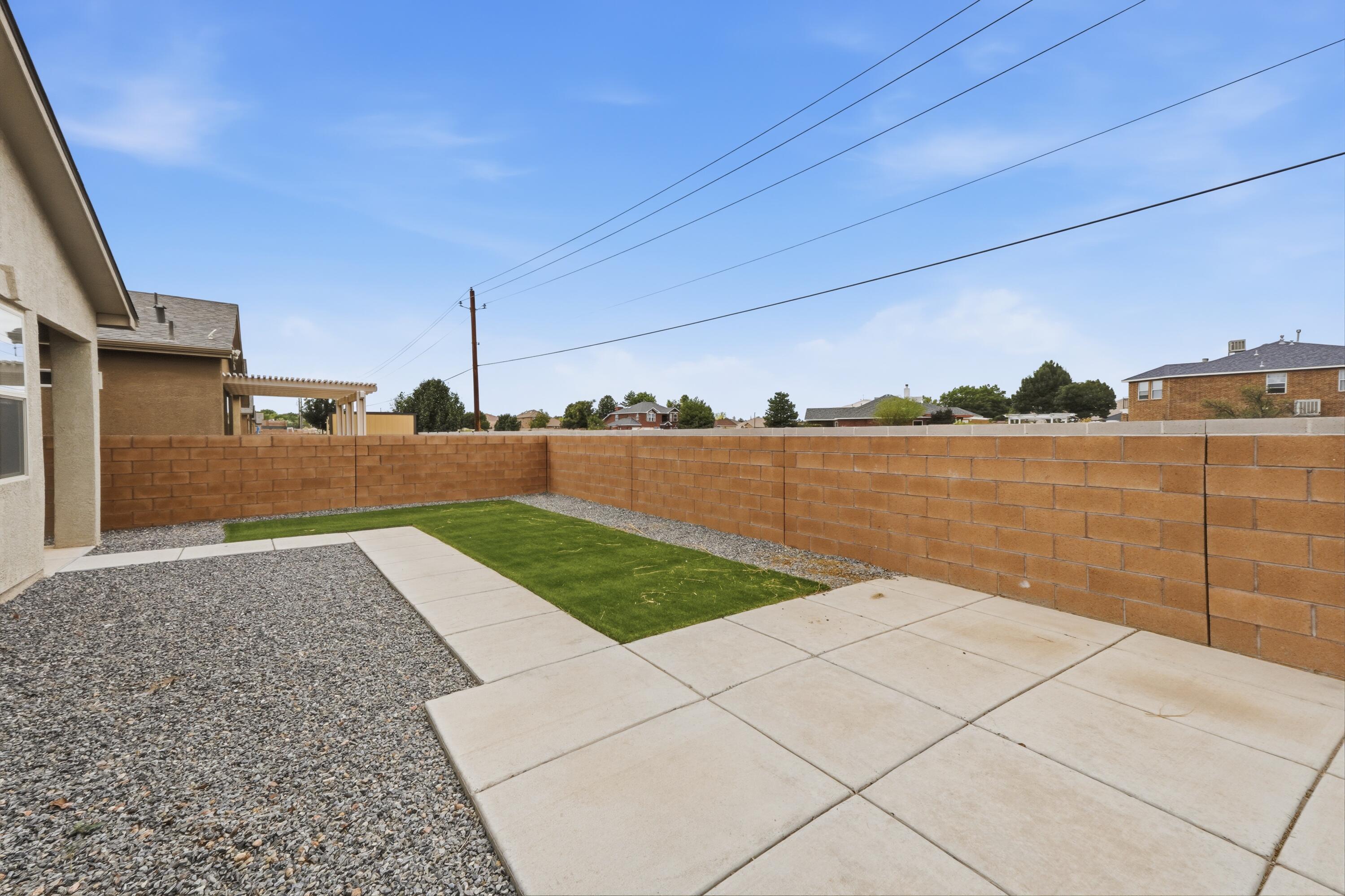 Photo 8 — 6923 Silver Moon Road NW