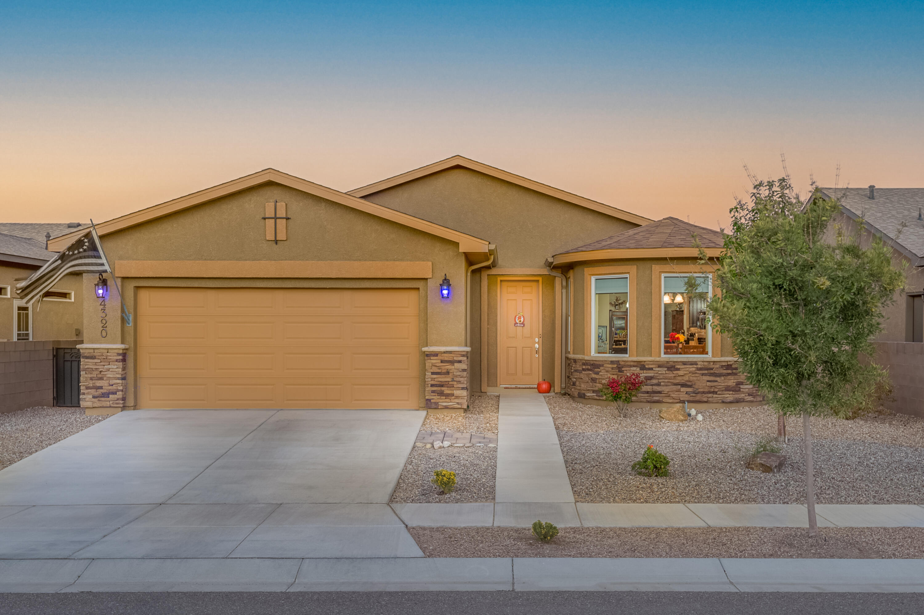 4320 Sundance Street SW