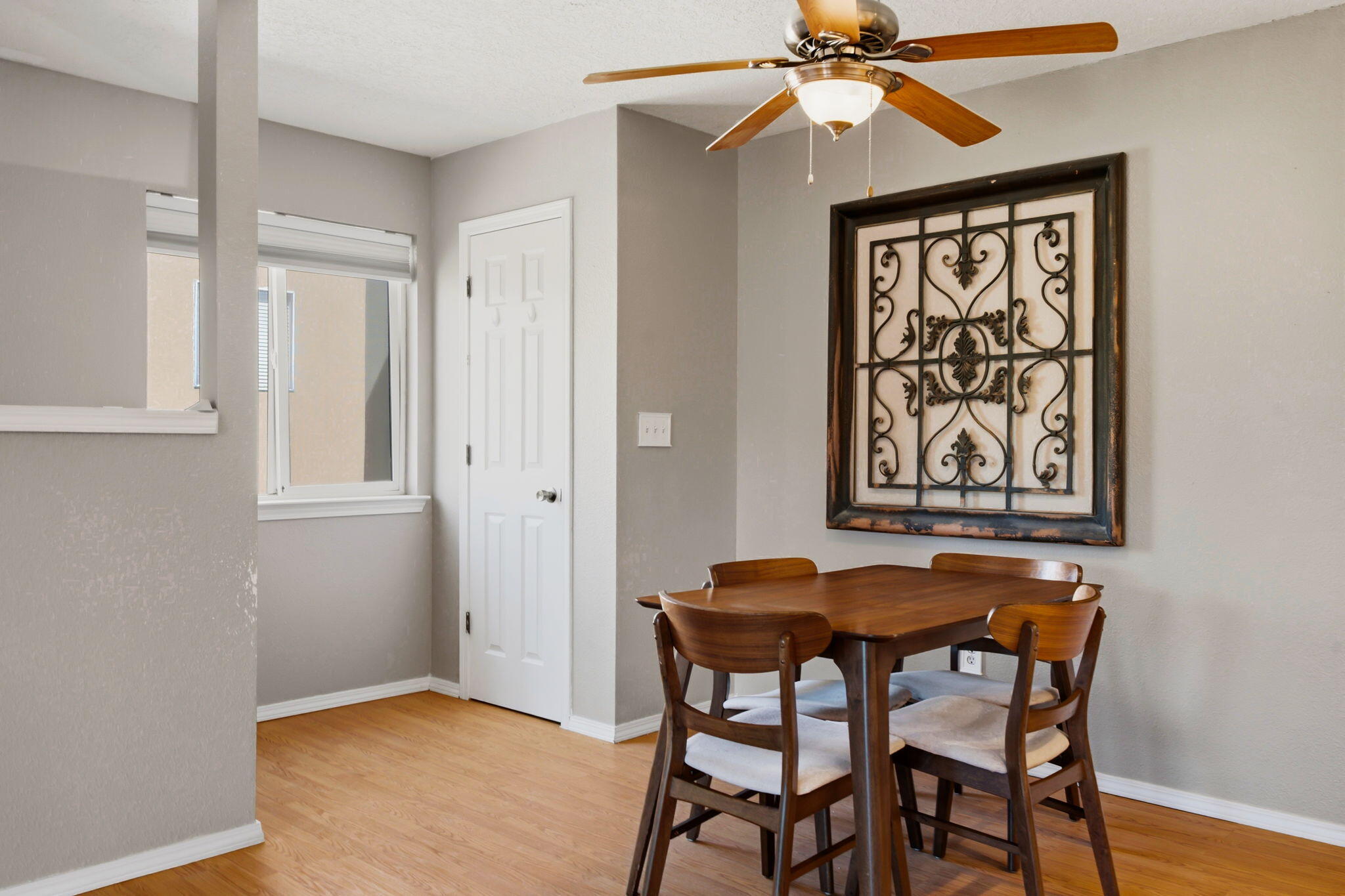 Photo 16 — 4801 Irving Boulevard NW UNIT 2404