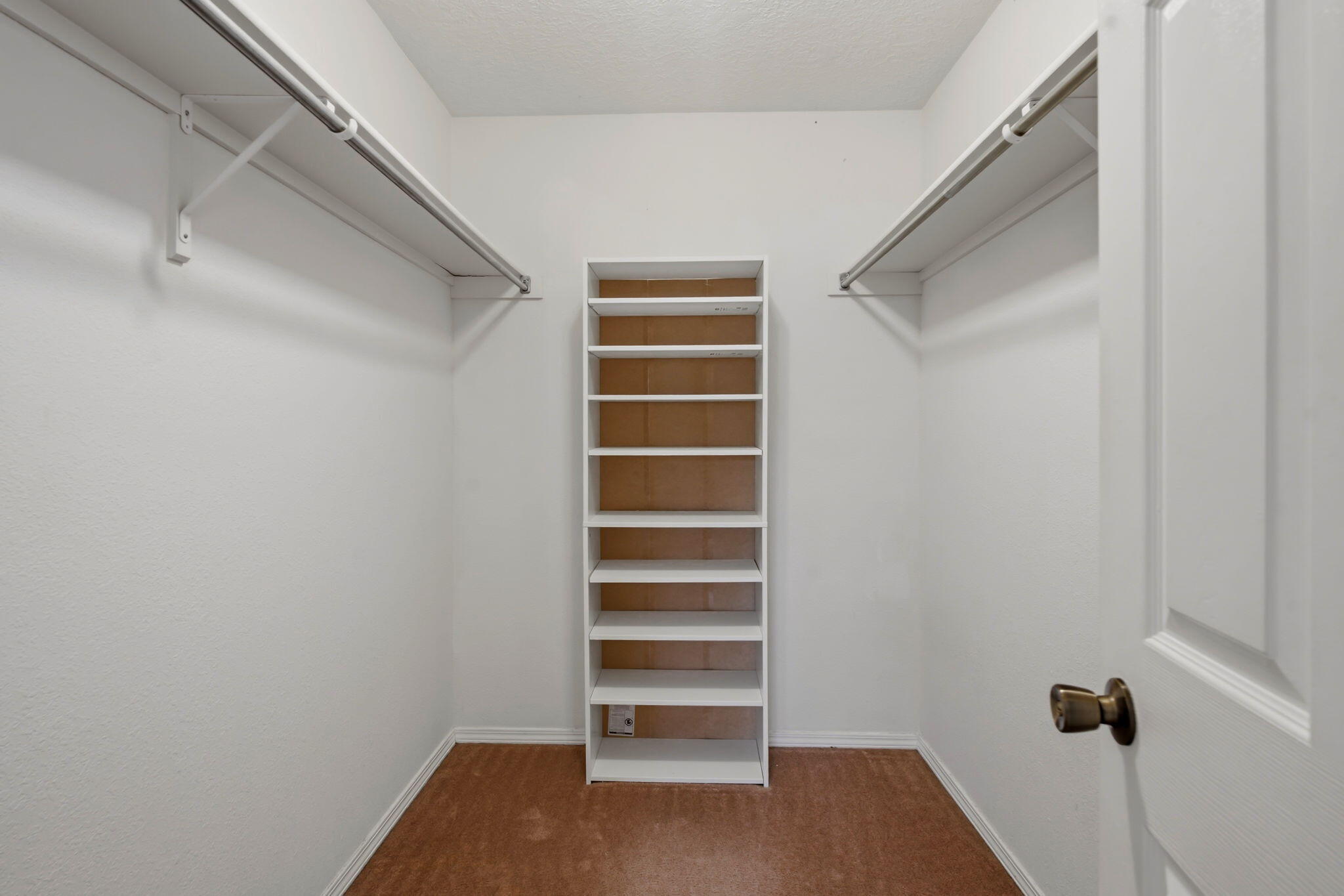 Photo 13 — 4801 Irving Boulevard NW UNIT 2404