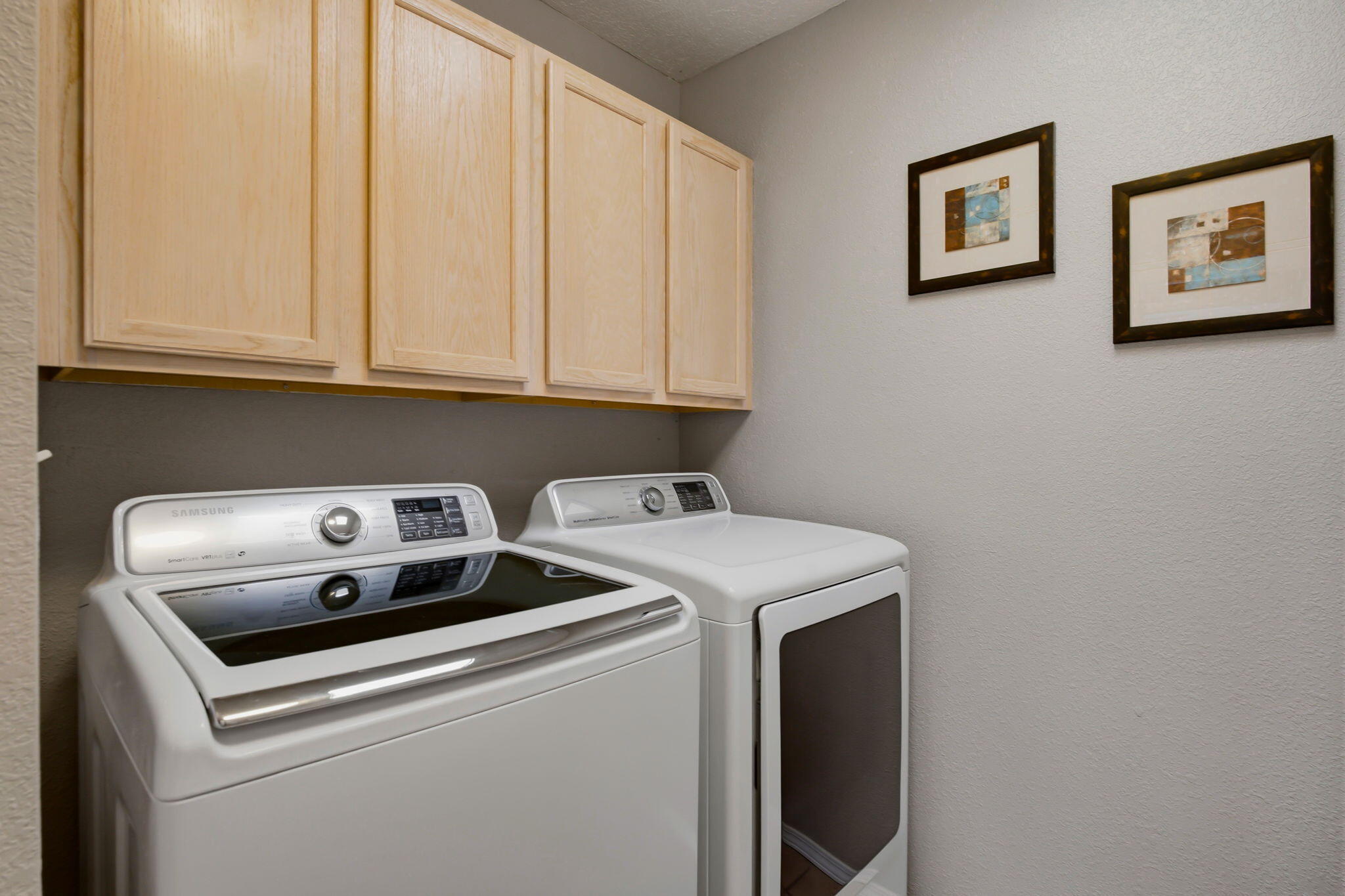 Photo 5 — 4801 Irving Boulevard NW UNIT 2404