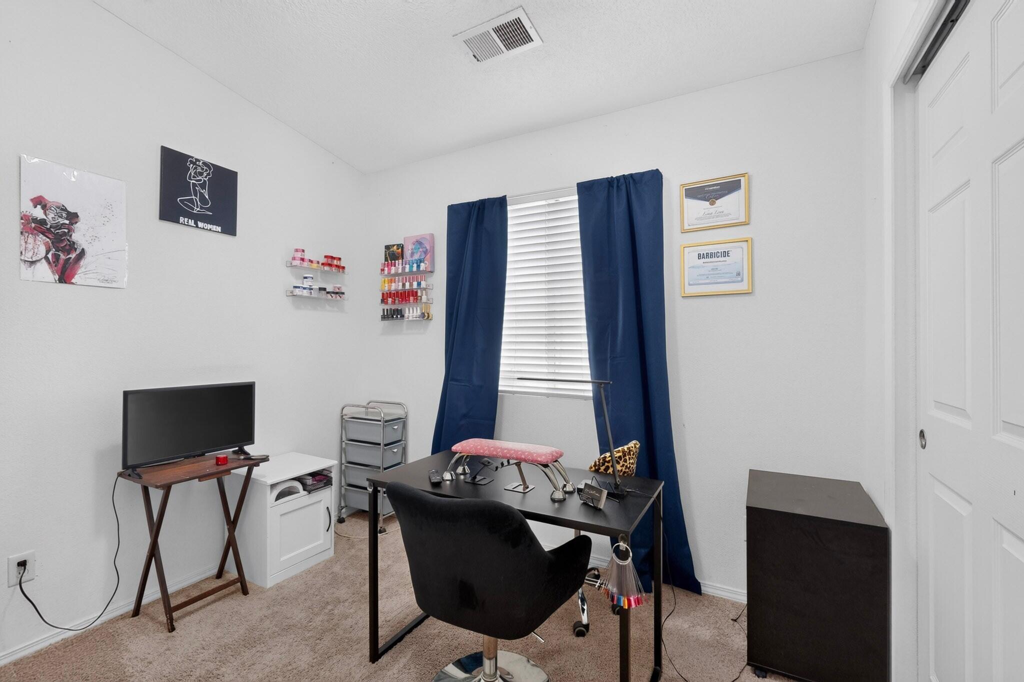 Photo 3 — 2826 Merlot Drive SW