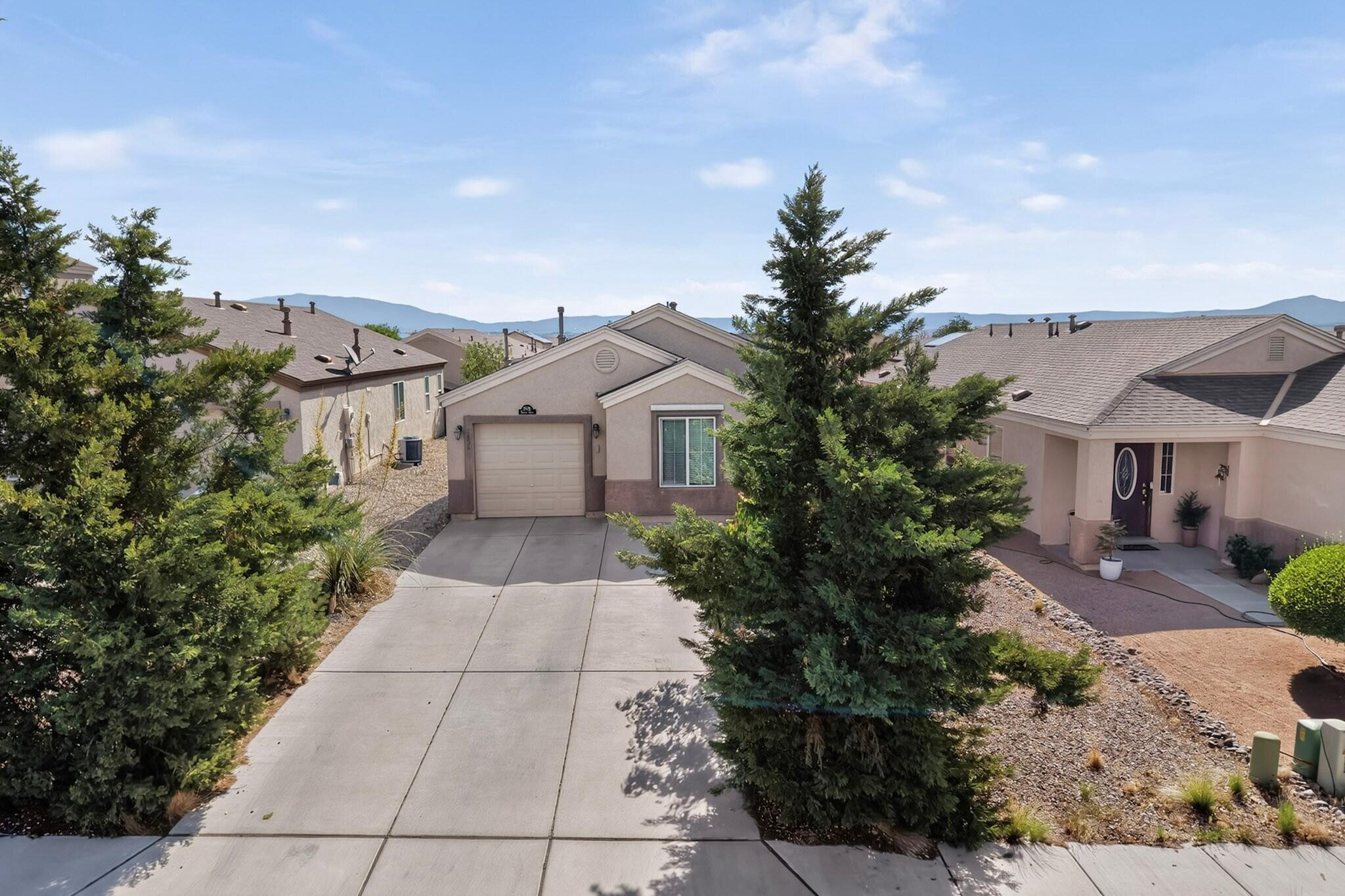 Photo 2 — 2826 Merlot Drive SW