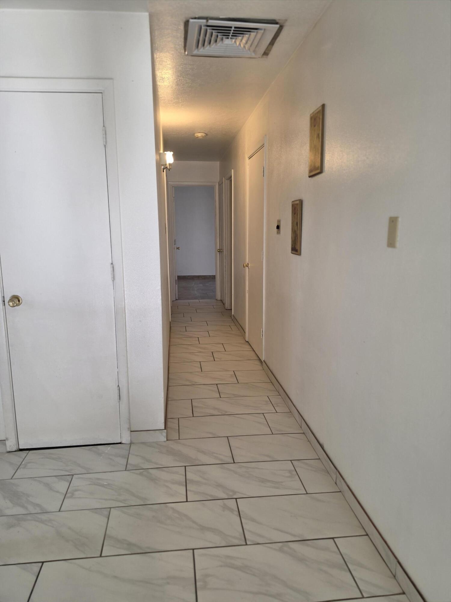Photo 7 — 5512 Cleo Road SW
