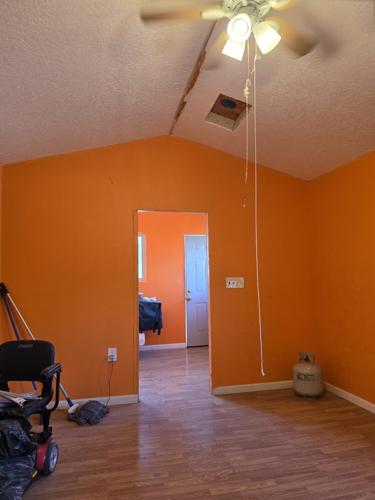 Photo 11 — 5512 Cleo Road SW