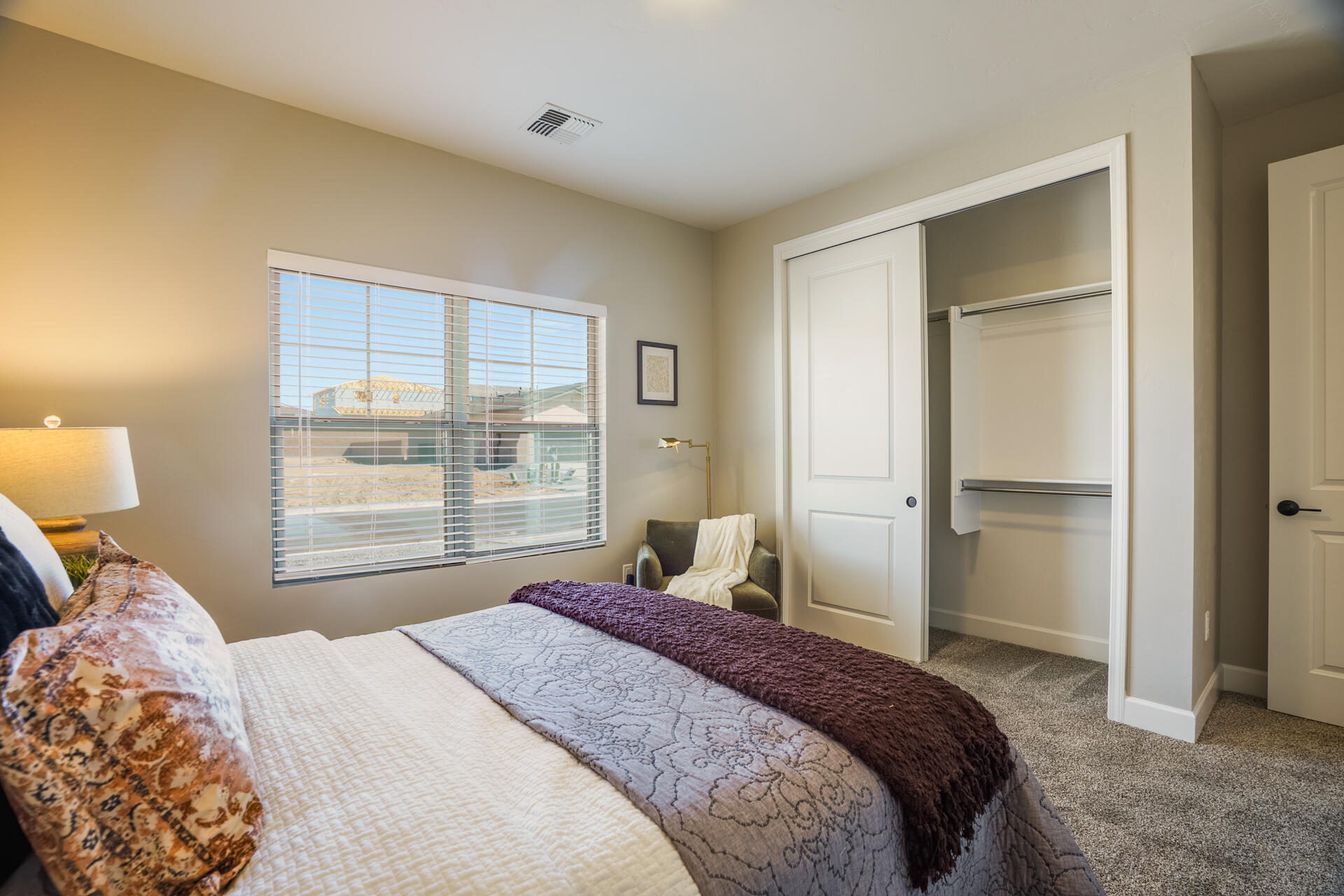Photo 9 — 2777 Seaforth Circle NE