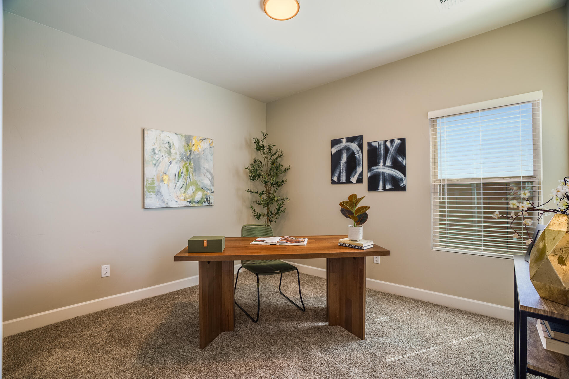 Photo 10 — 2777 Seaforth Circle NE