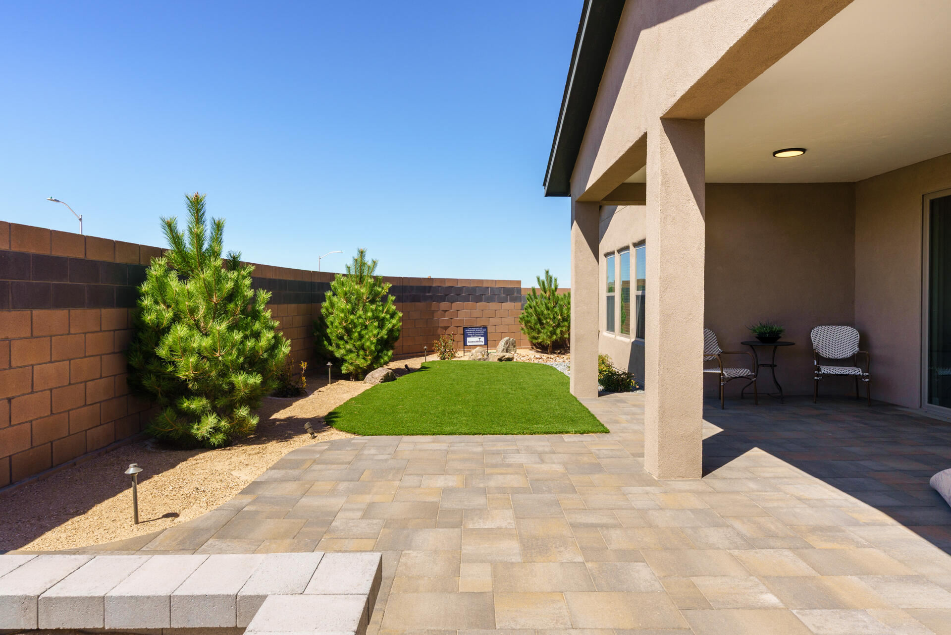Photo 12 — 2777 Seaforth Circle NE