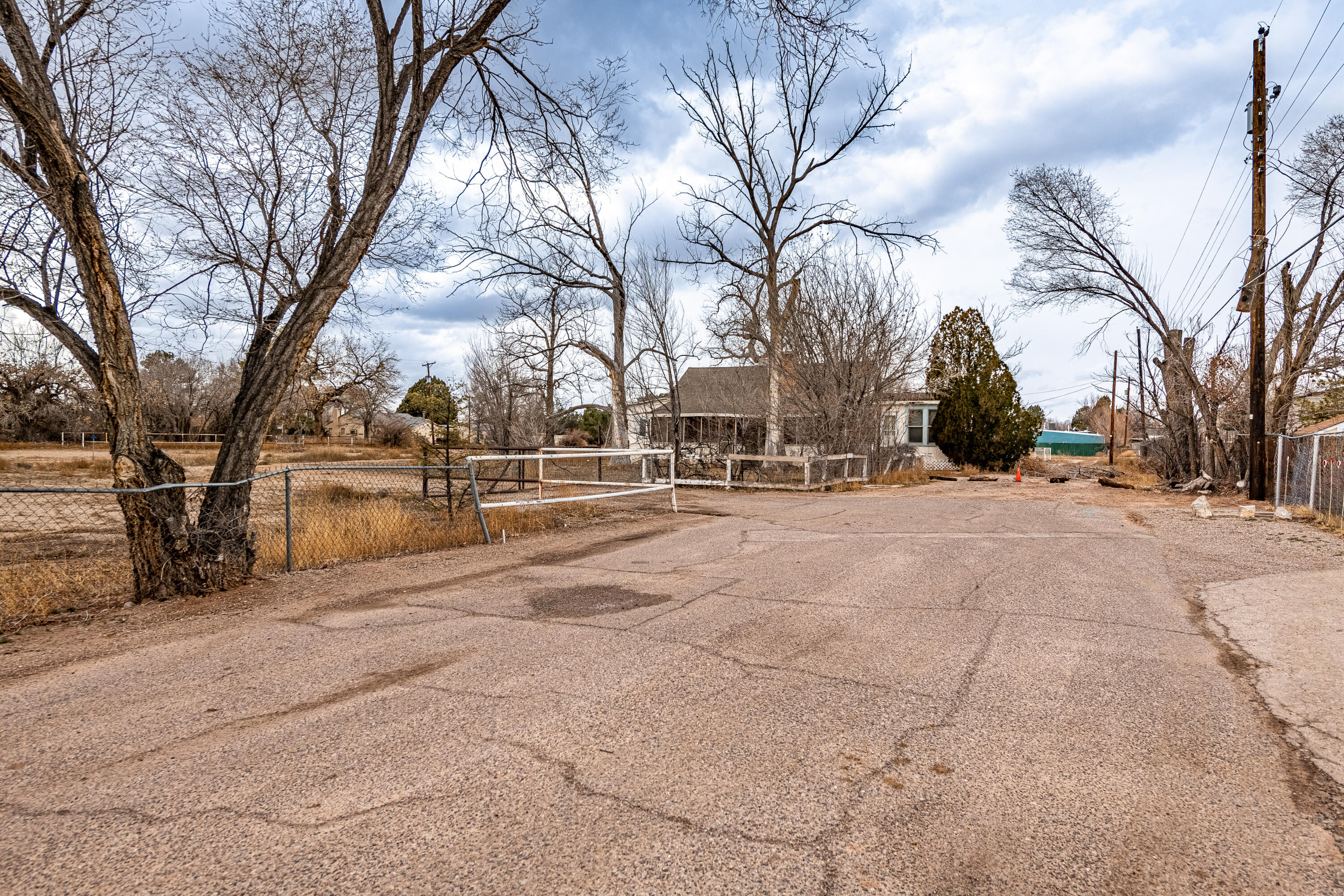 Photo 6 — 520 Sandia View Road NW