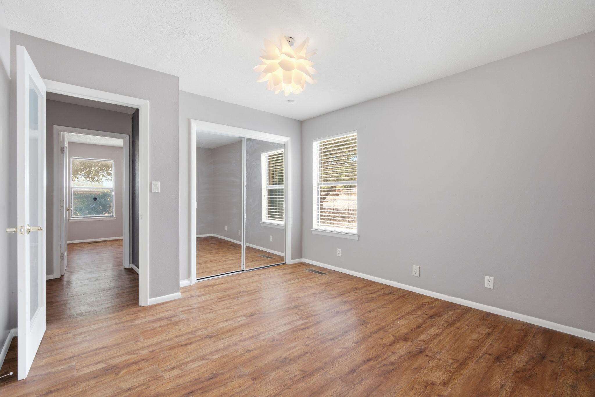 Photo 20 — 14326 Oakwood Place NE