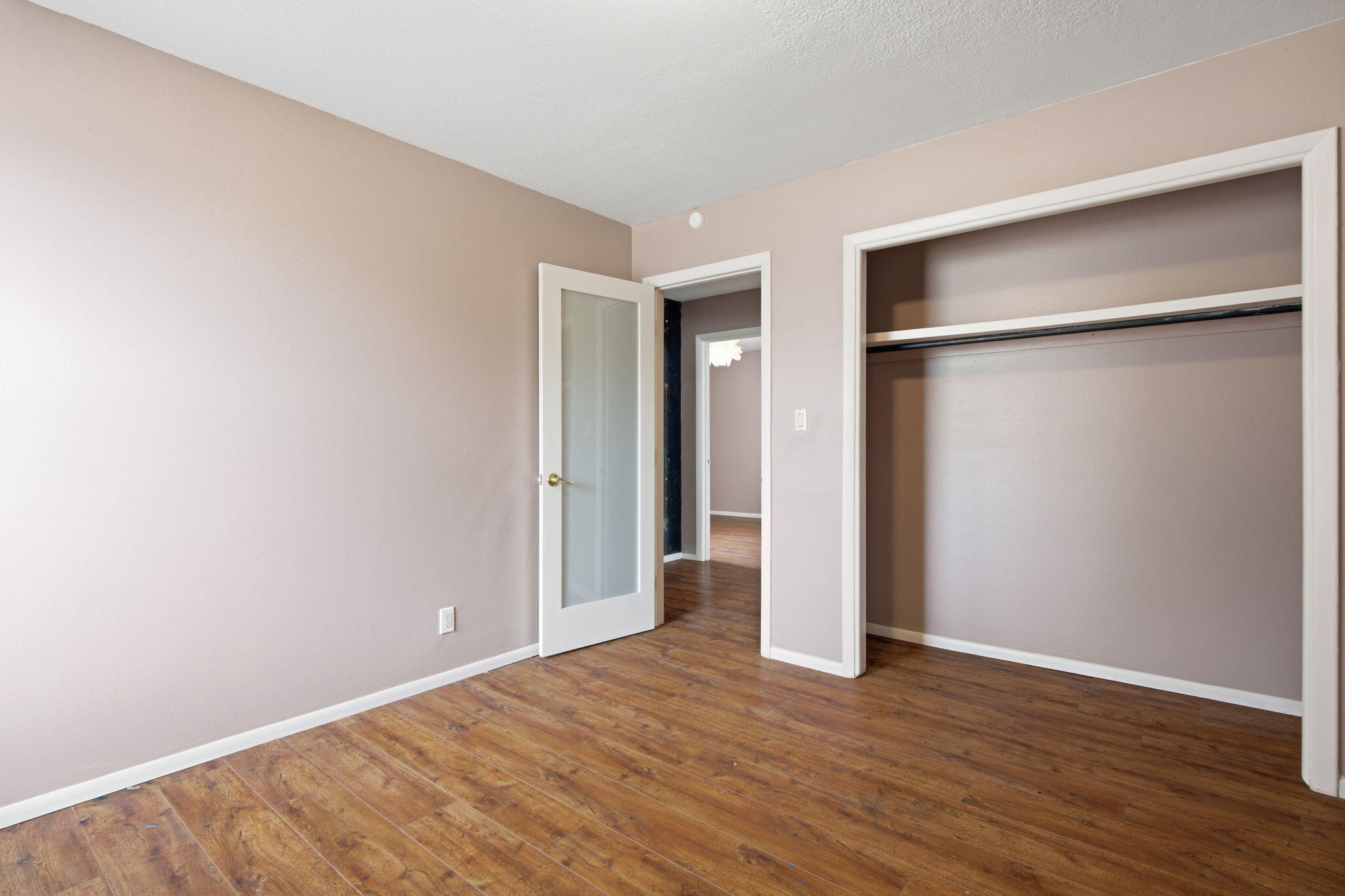 Photo 2 — 14326 Oakwood Place NE