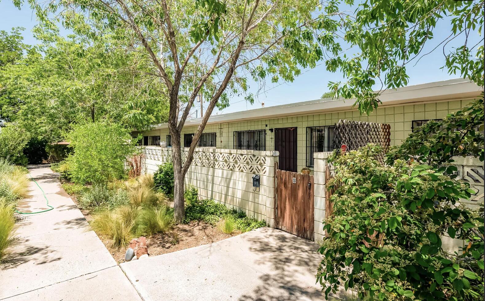521 Kentucky Street SE, Albuquerque, NM 87108