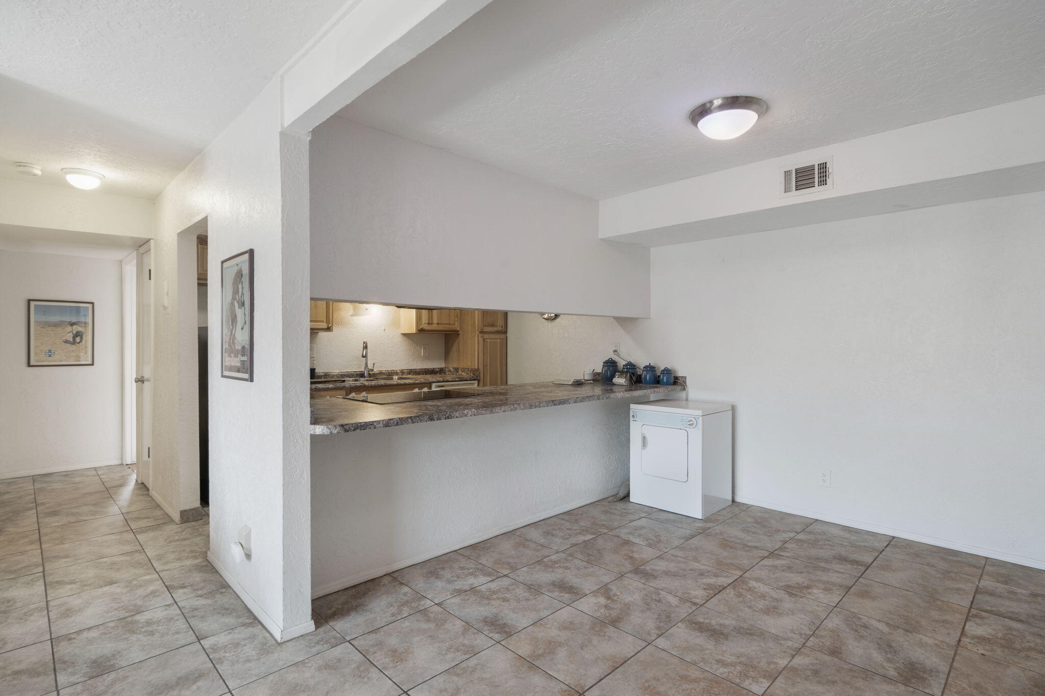 Photo 7 — 3859 Montgomery Boulevard NE APT 1302