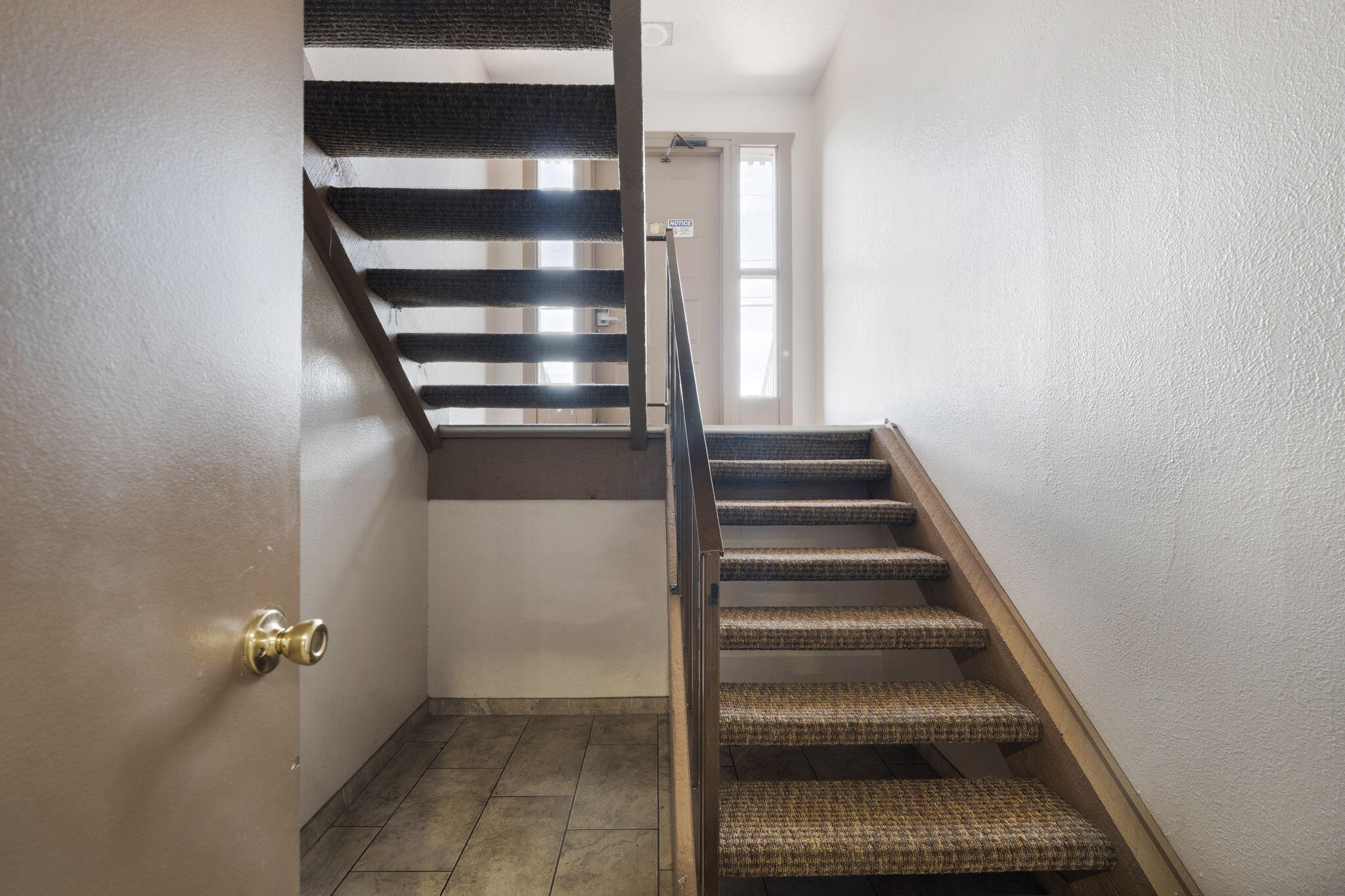 Photo 3 — 3859 Montgomery Boulevard NE APT 1302