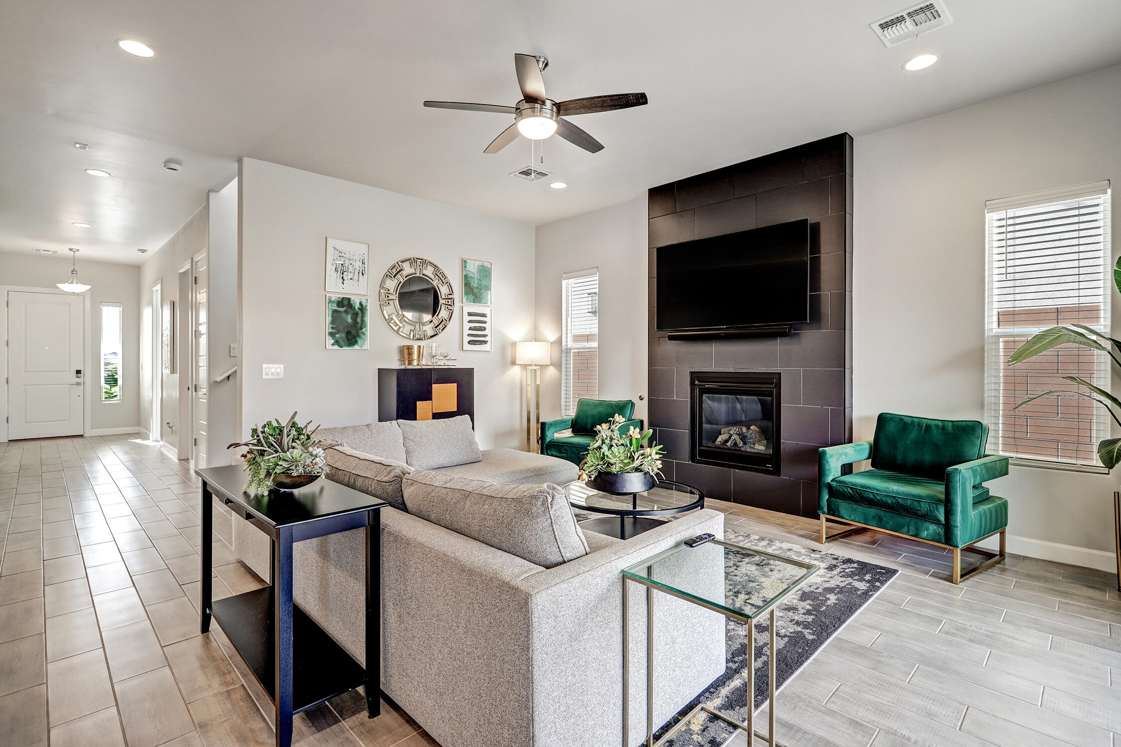 Photo 10 — 3208 Baxter Street SE