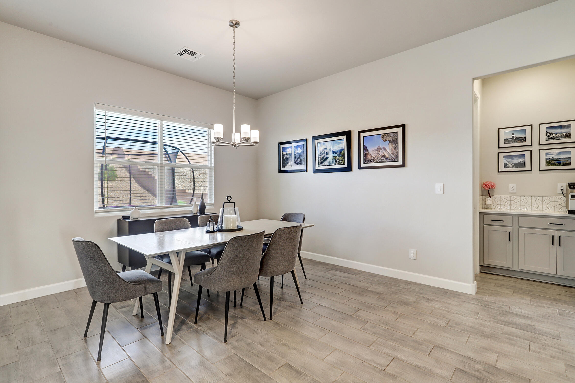Photo 9 — 3208 Baxter Street SE