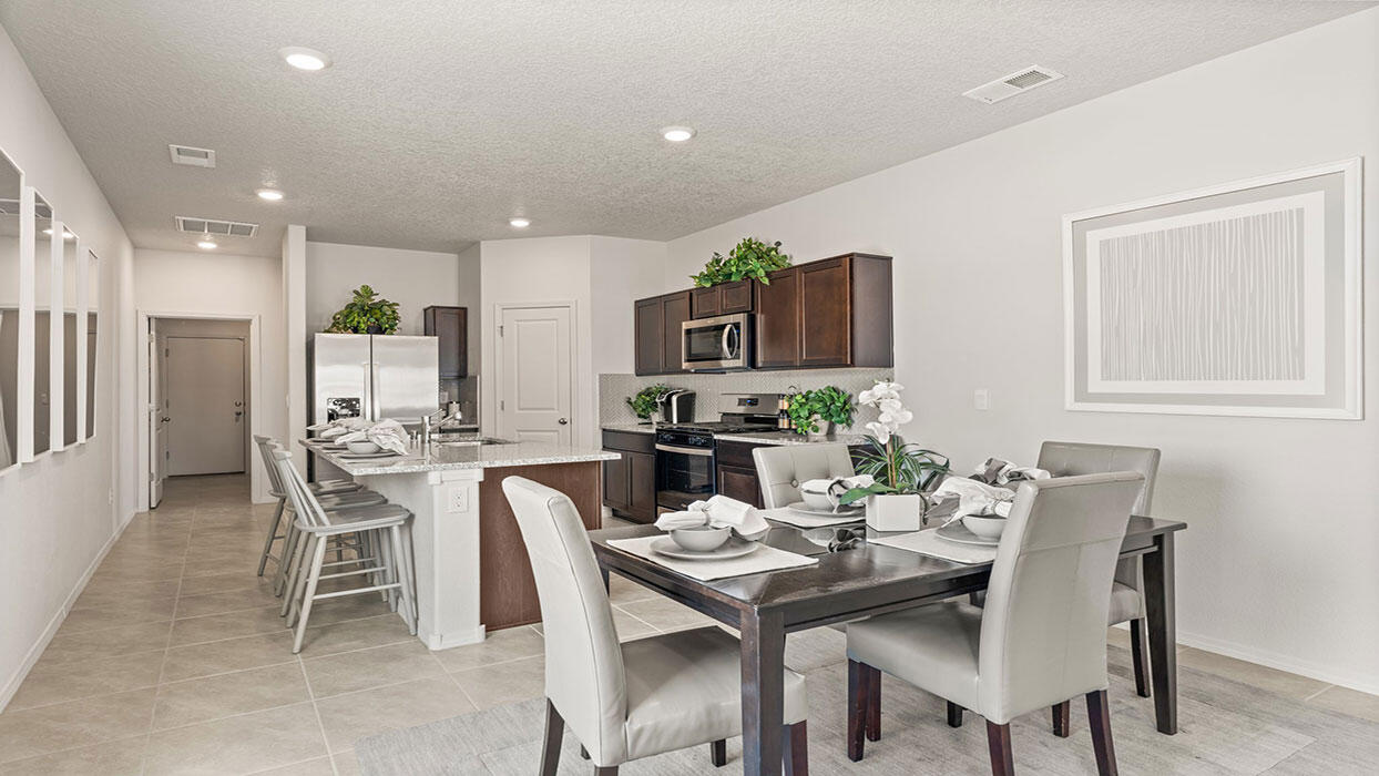 Photo 4 — 6034 Gilpin Drive SE