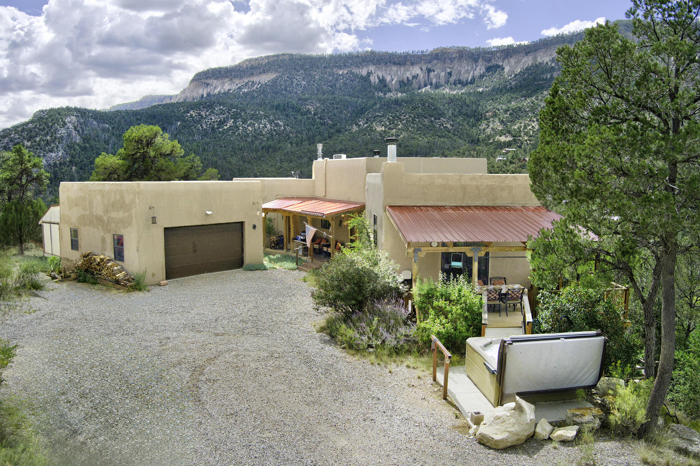 73 Indian Mesa Trail, Jemez Springs, NM 87025