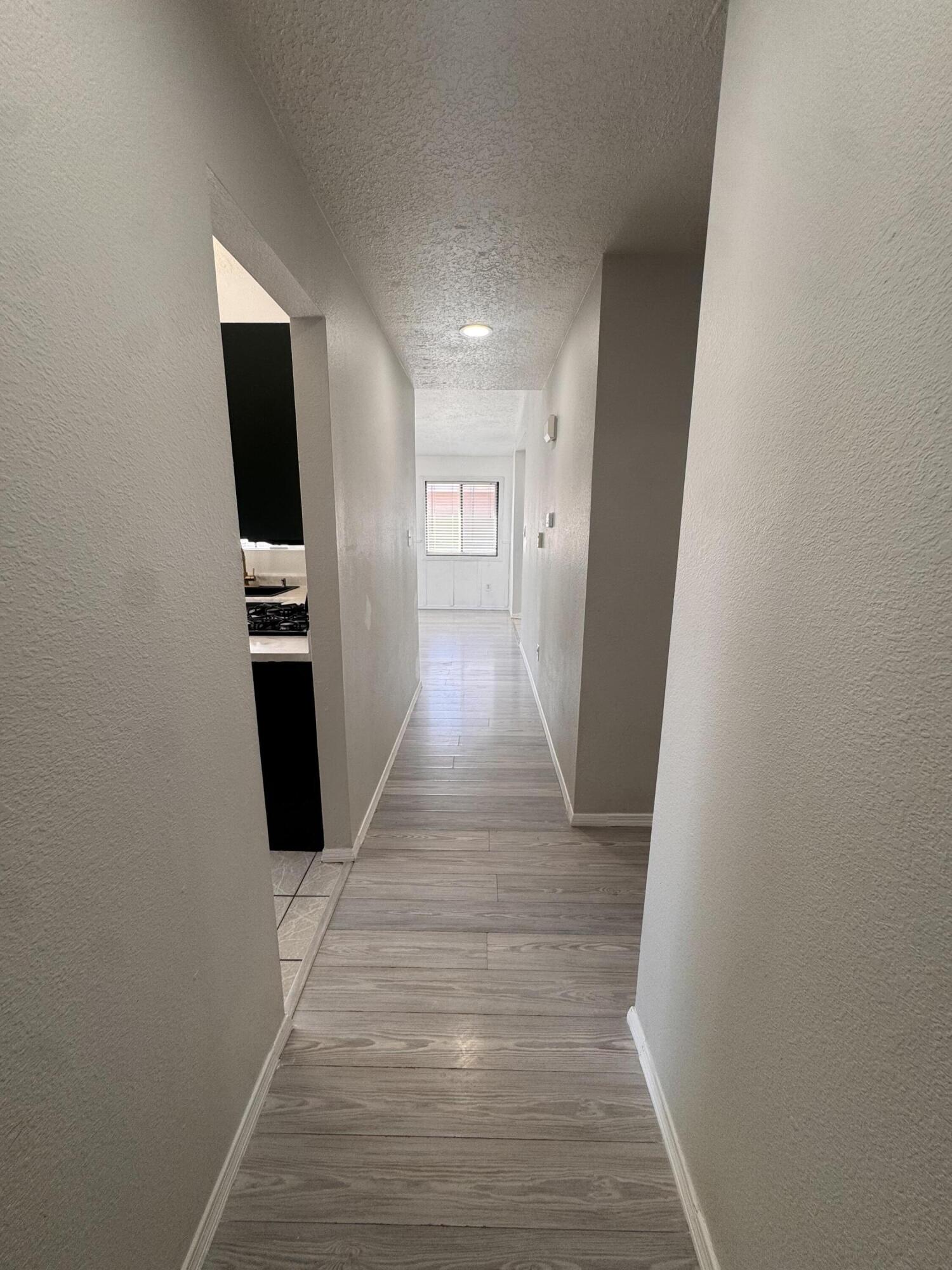 Photo 4 — 704 Glacier Bay Street SE