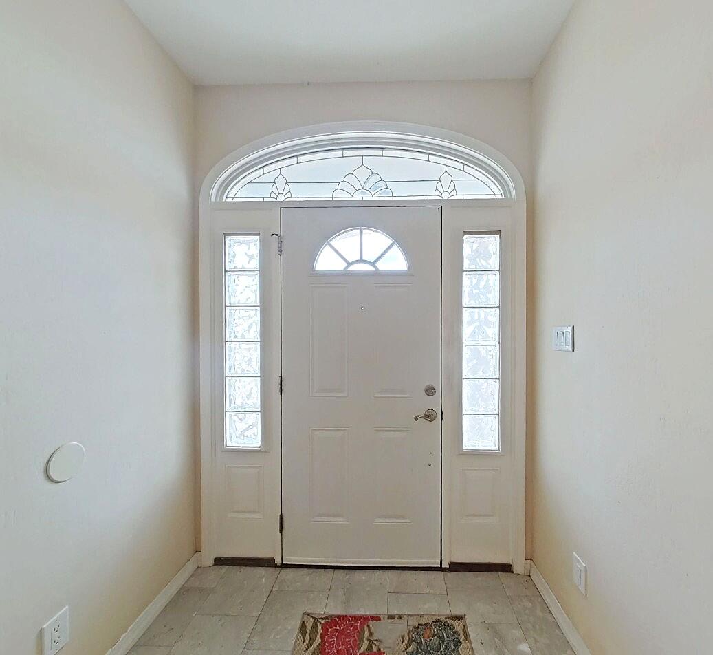 Photo 11 — 1107 Harriett Street