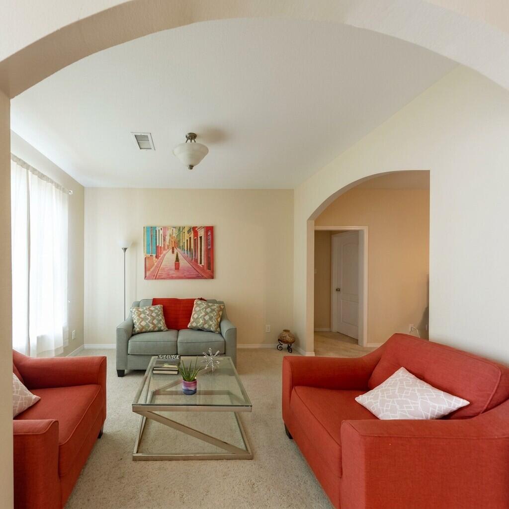 Photo 12 — 1107 Harriett Street