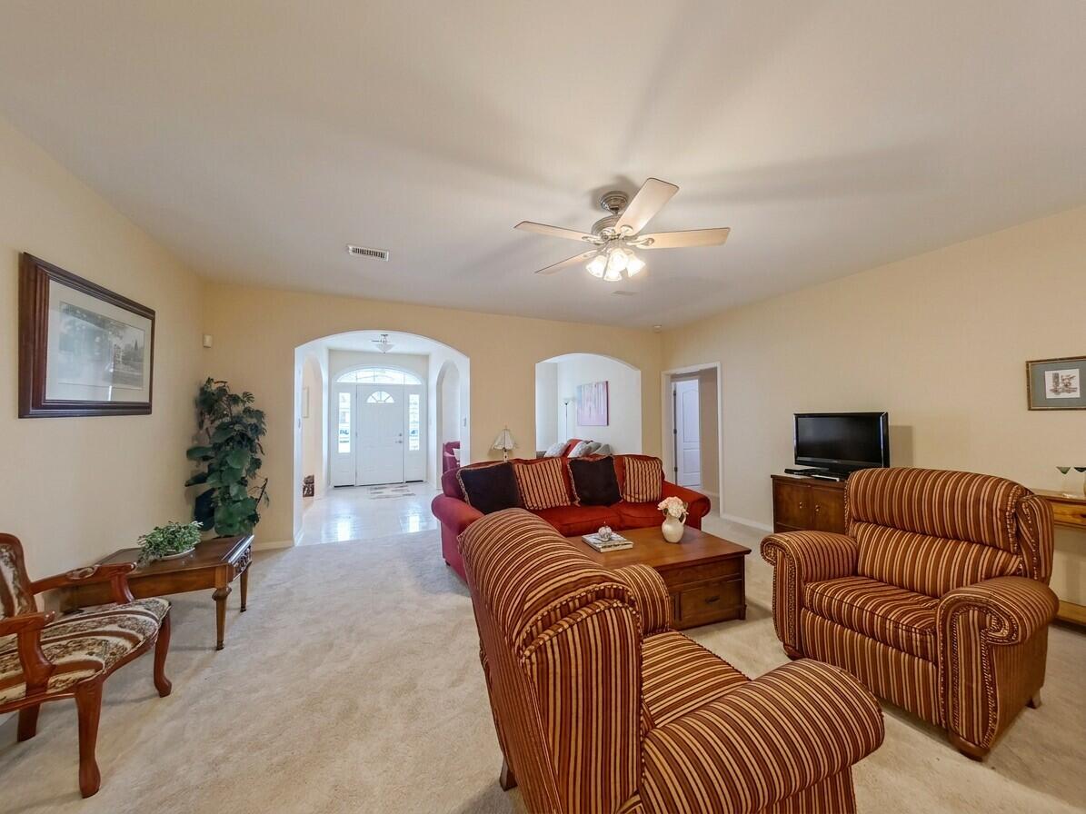 Photo 14 — 1107 Harriett Street