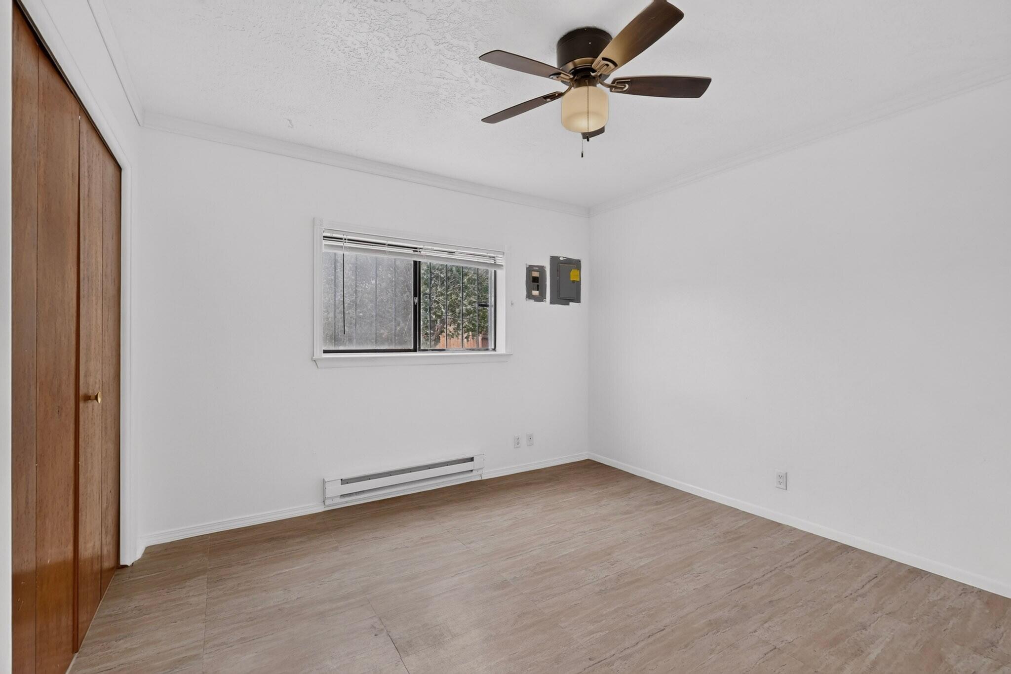 Photo 20 — 6075 Redlands Road NW