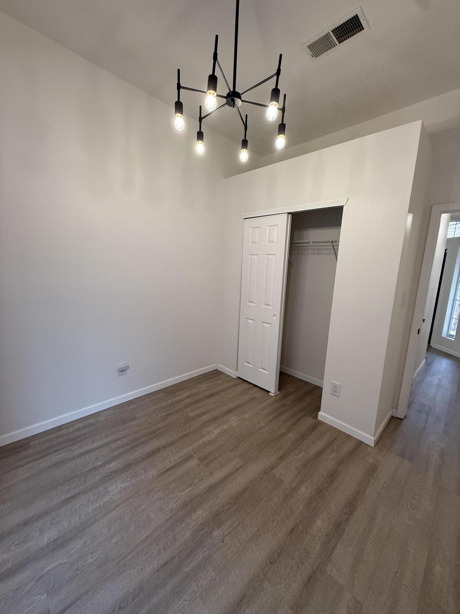 Photo 4 — 7616 Copperfield Drive NE