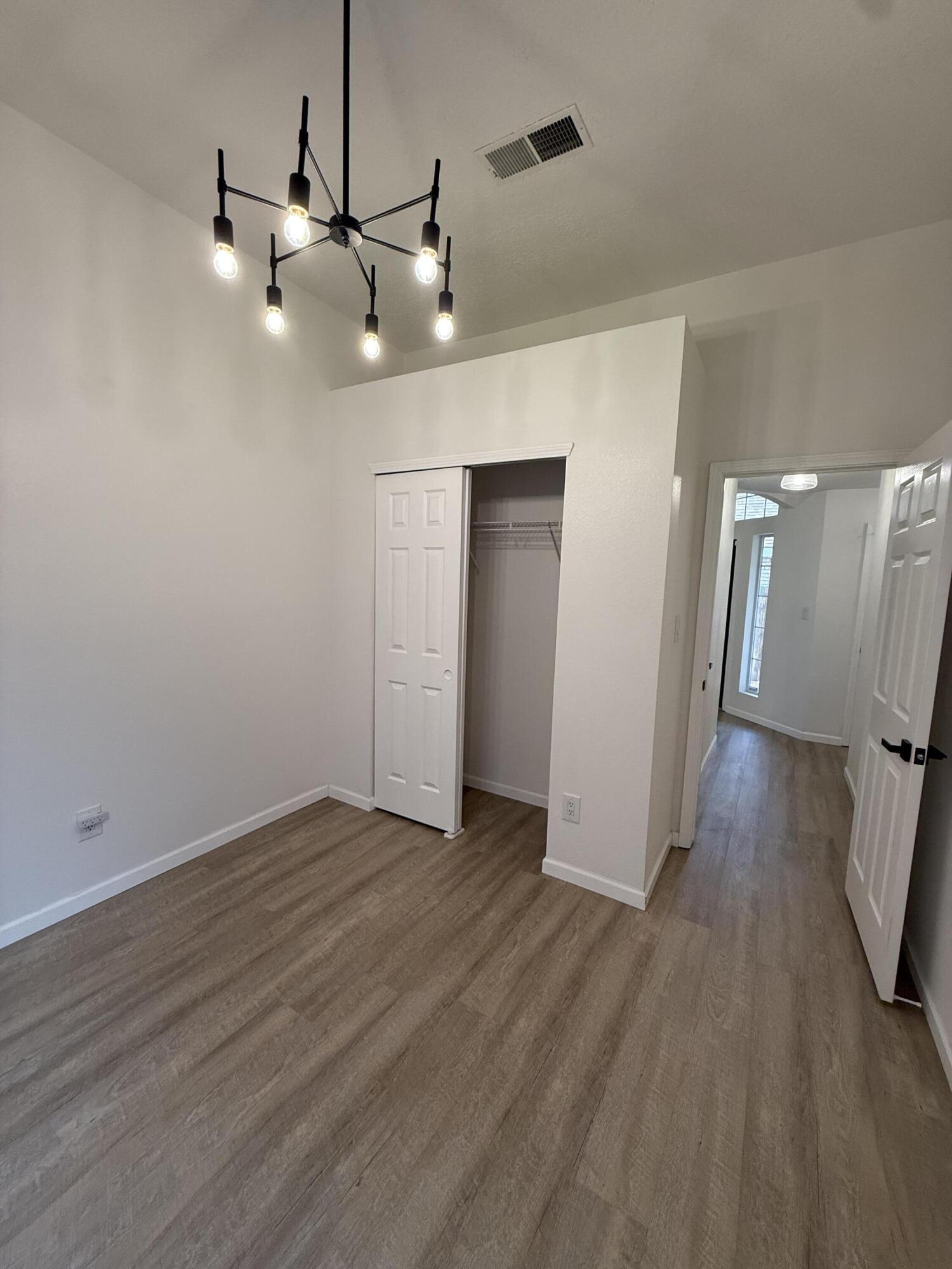 Photo 5 — 7616 Copperfield Drive NE