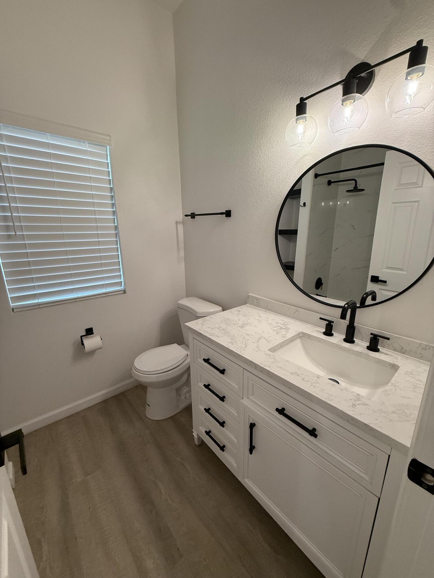 Photo 9 — 7616 Copperfield Drive NE