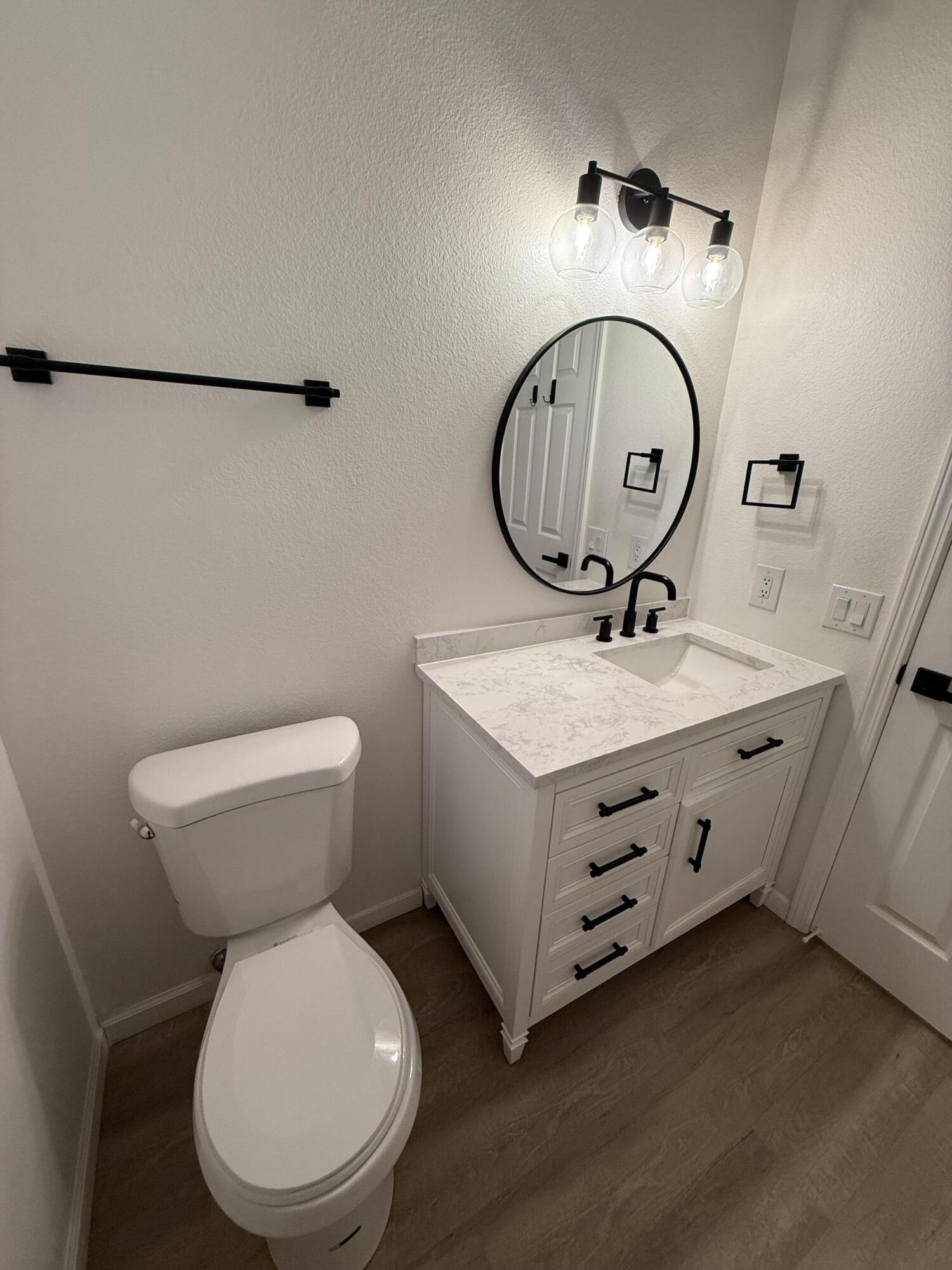 Photo 10 — 7616 Copperfield Drive NE
