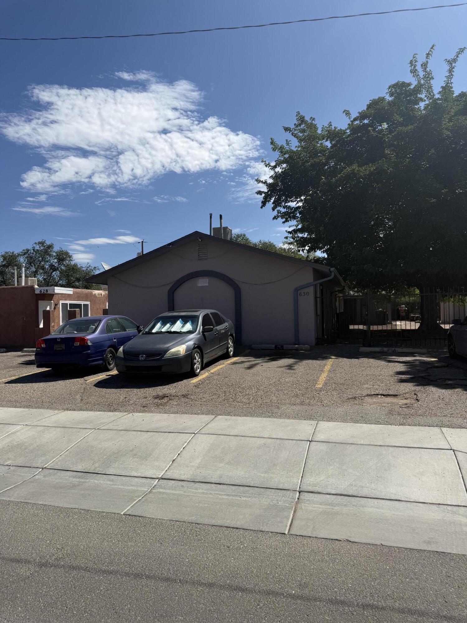 Photo 2 — 630 Alcazar Street SE