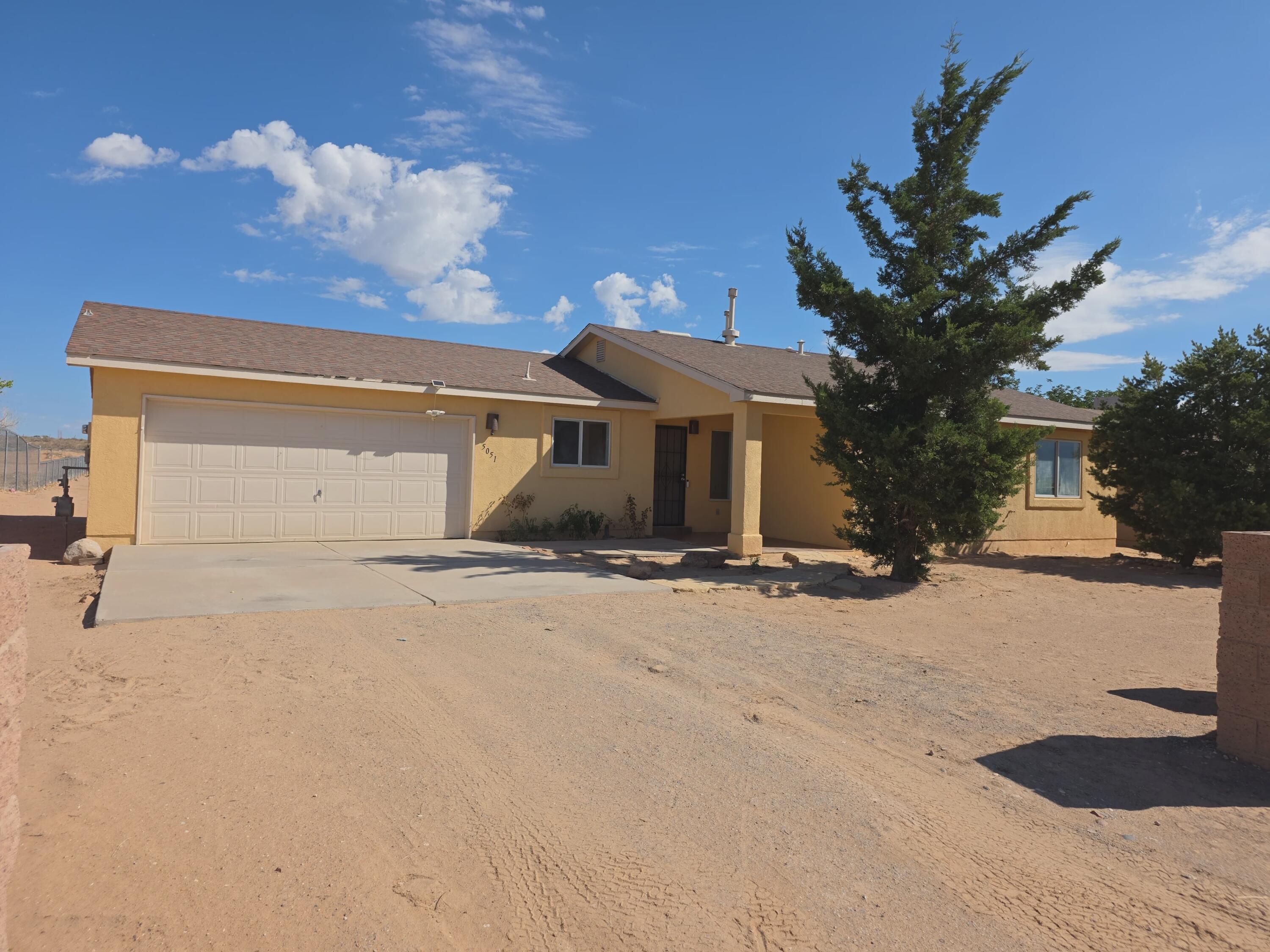 5051 27th Avenue NE, Rio Rancho, NM 87144