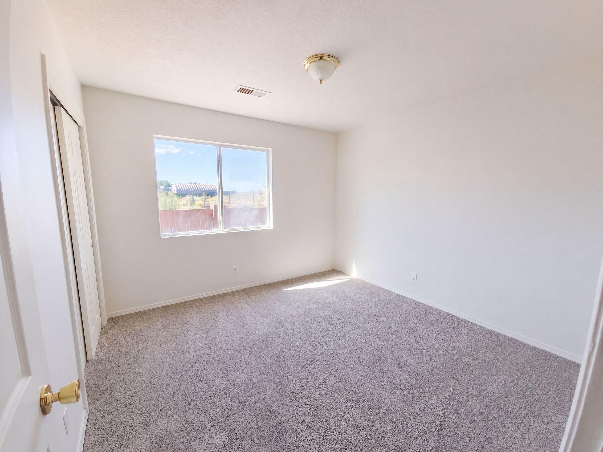 Photo 9 — 5051 27th Avenue NE