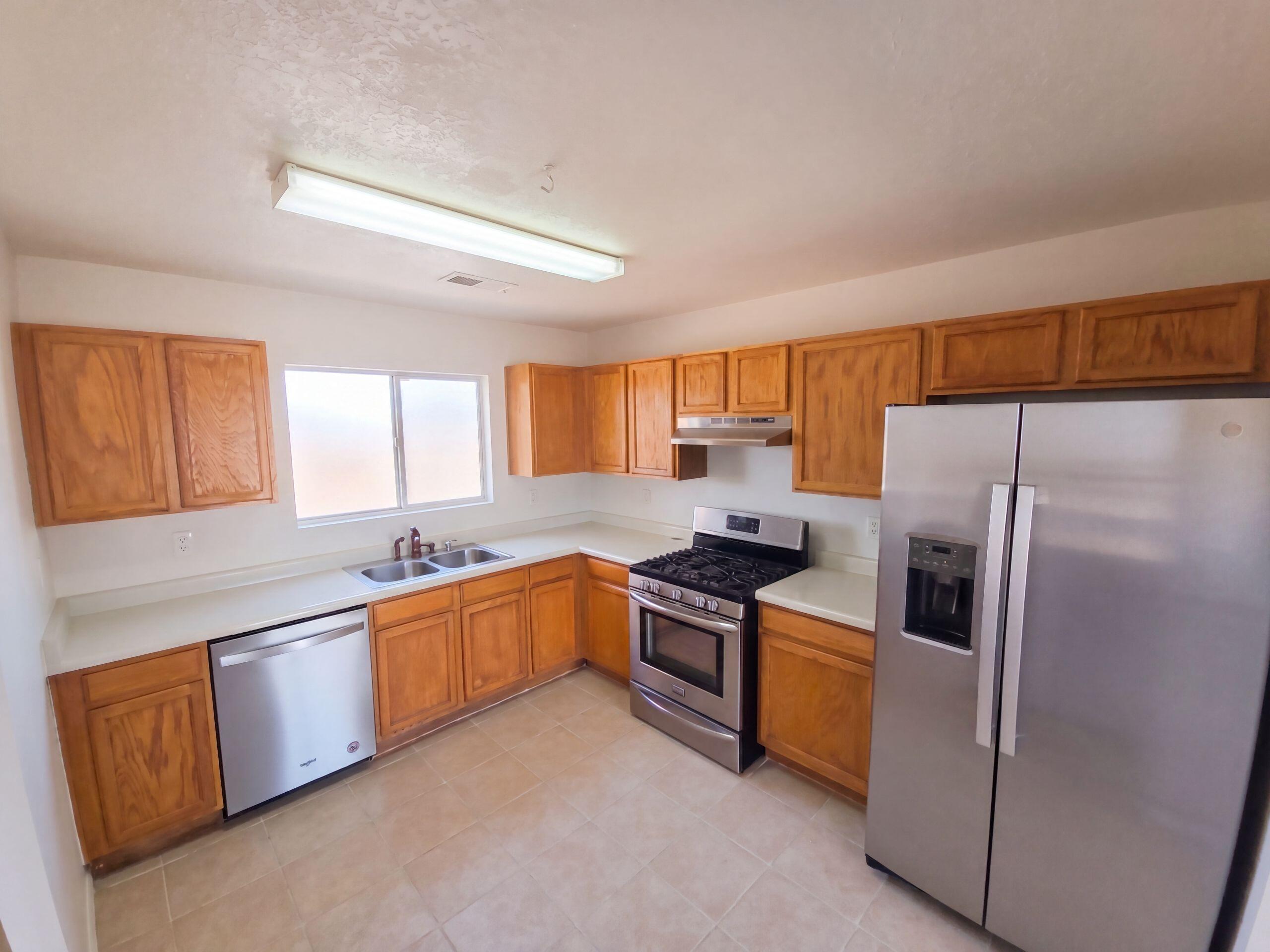 Photo 6 — 5051 27th Avenue NE