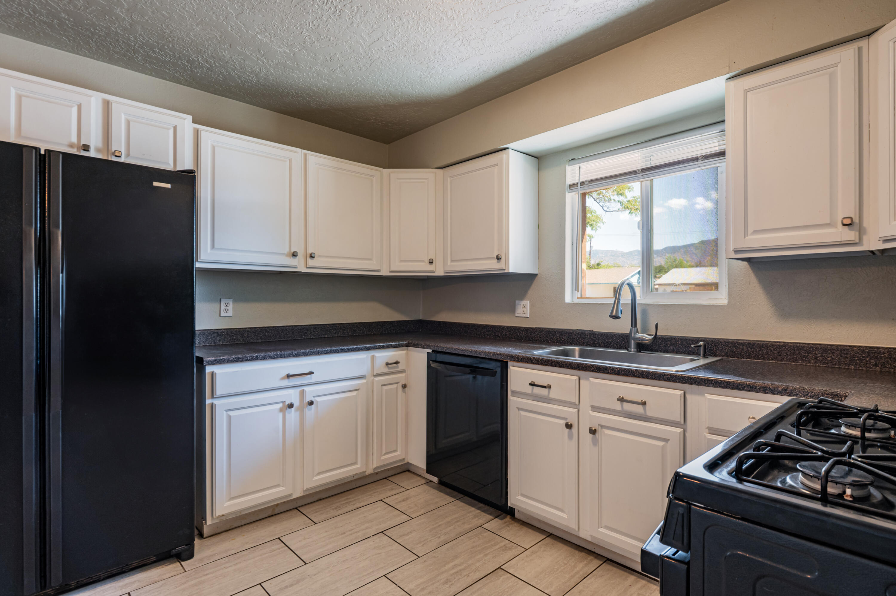 Photo 15 — 2713 Morris Street NE