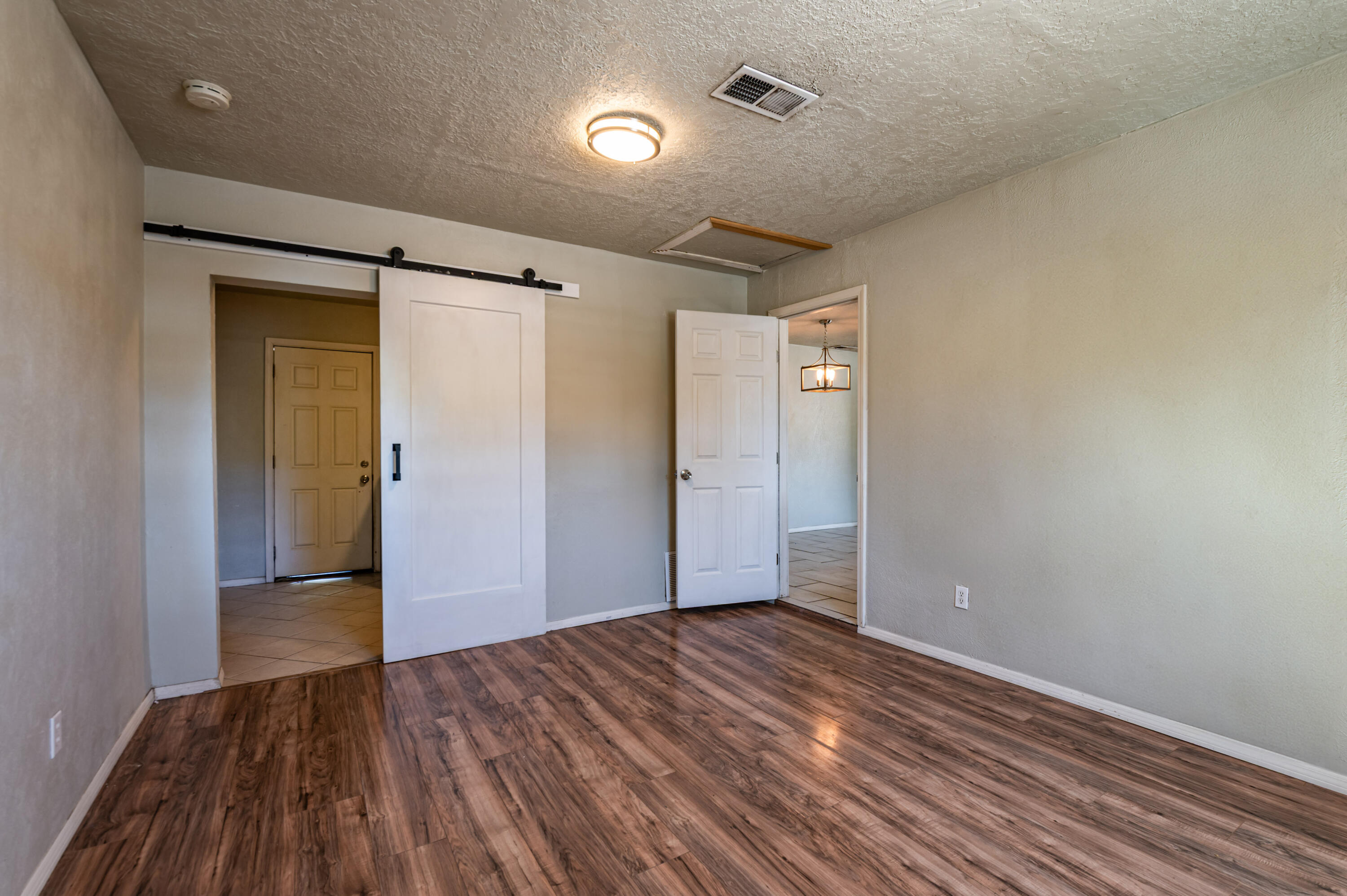 Photo 13 — 2713 Morris Street NE