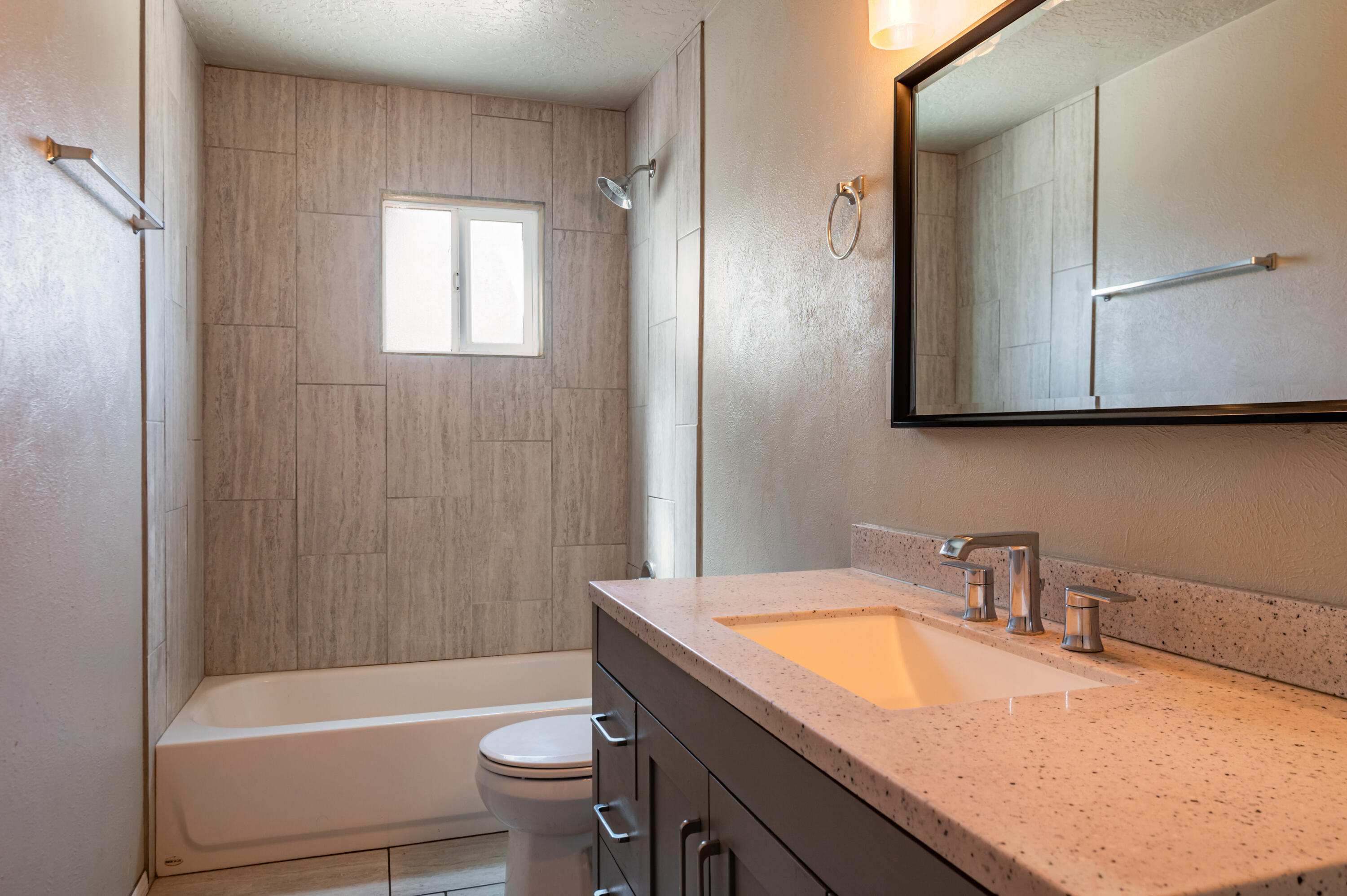 Photo 6 — 2713 Morris Street NE