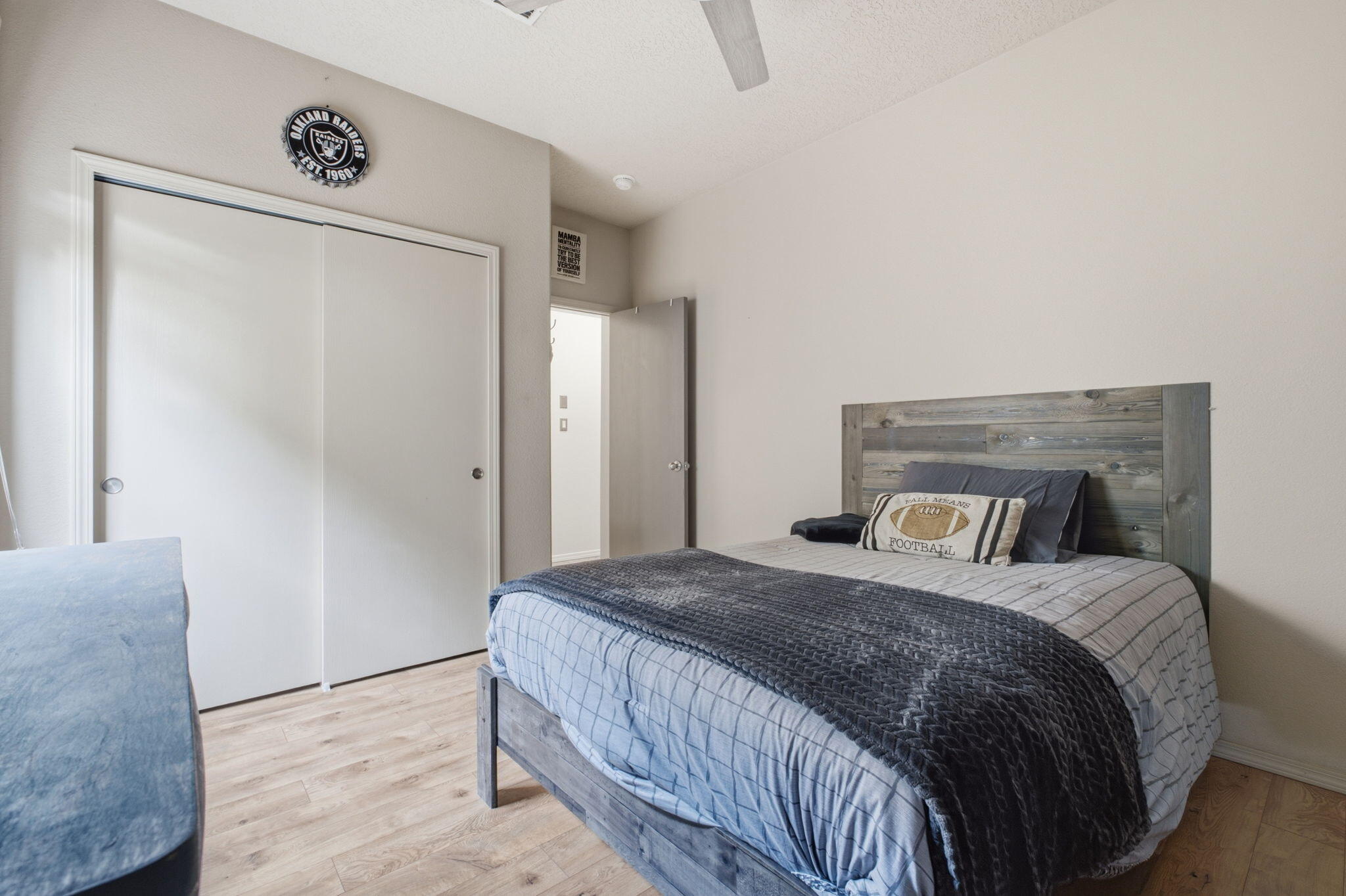 Photo 5 — 6548 Cliff Dweller Road NW
