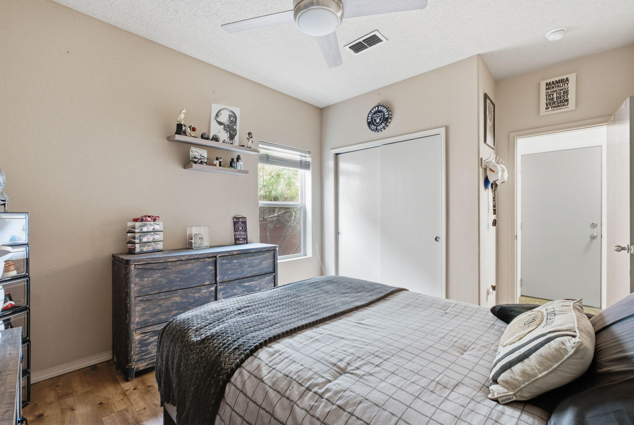 Photo 6 — 6548 Cliff Dweller Road NW