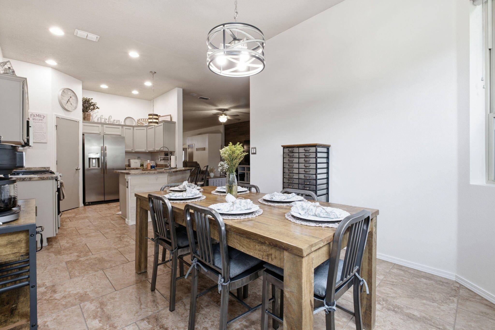 Photo 8 — 6548 Cliff Dweller Road NW