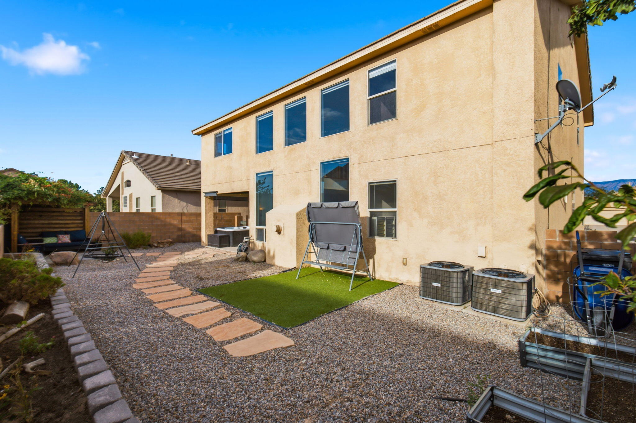 Photo 6 — 1405 Ducale Drive SE