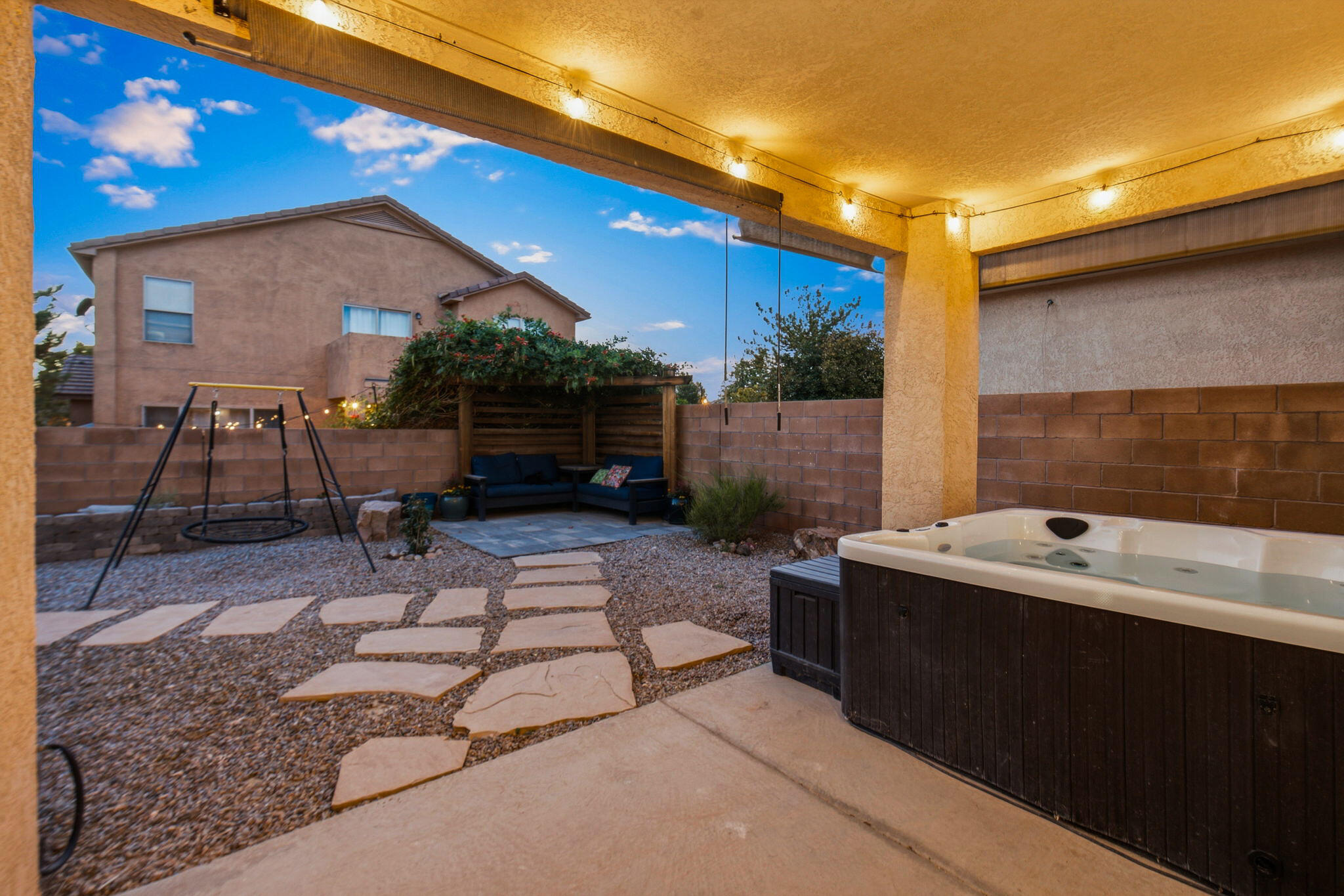 Photo 9 — 1405 Ducale Drive SE