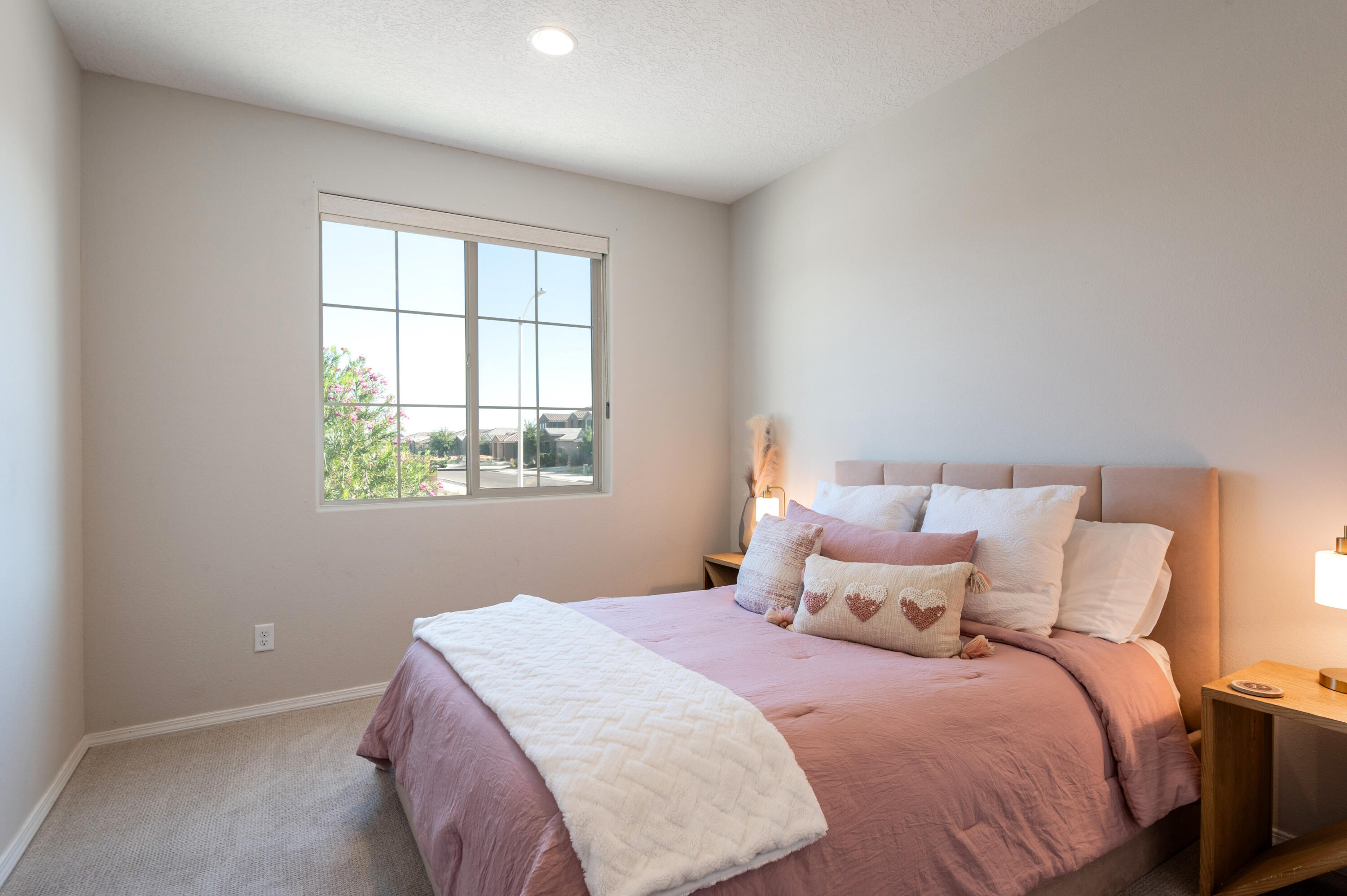 Photo 7 — 700 Cuarzo Road SE