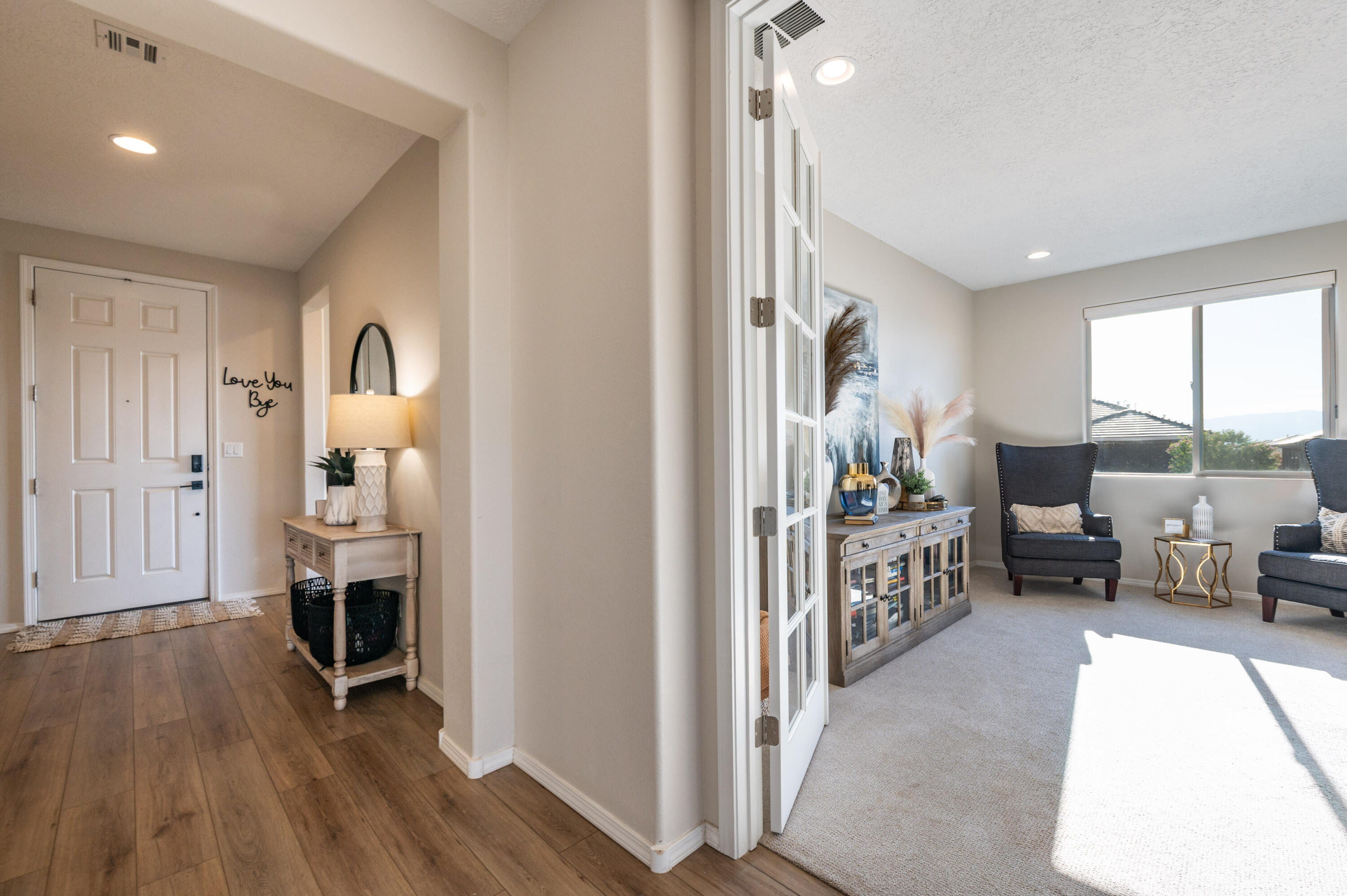 Photo 19 — 700 Cuarzo Road SE