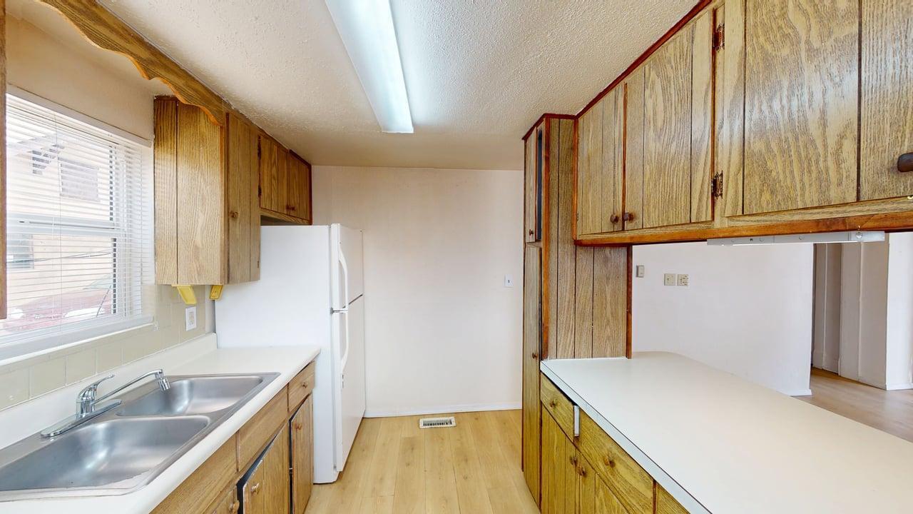 Photo 6 — 901 7th Street NW
