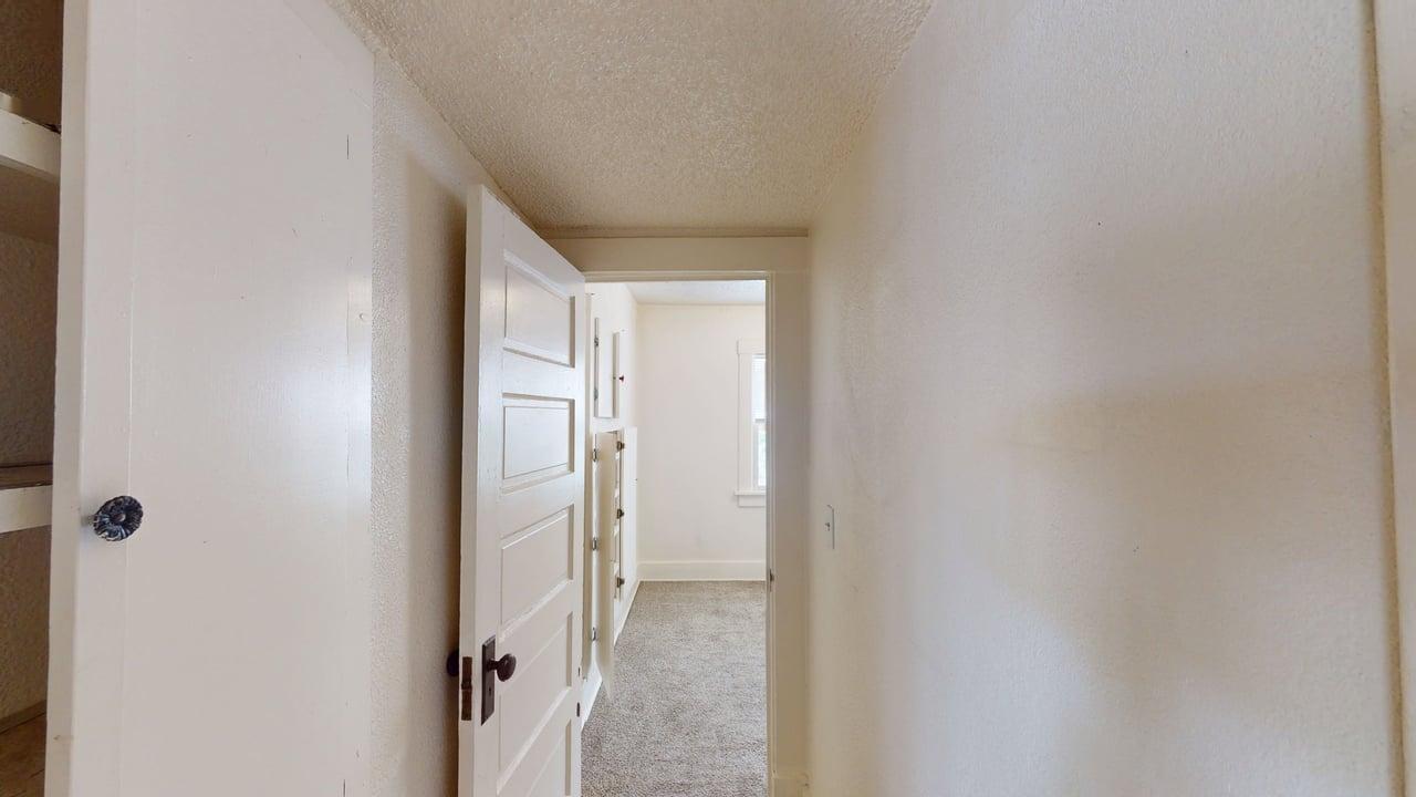 Photo 11 — 901 7th Street NW