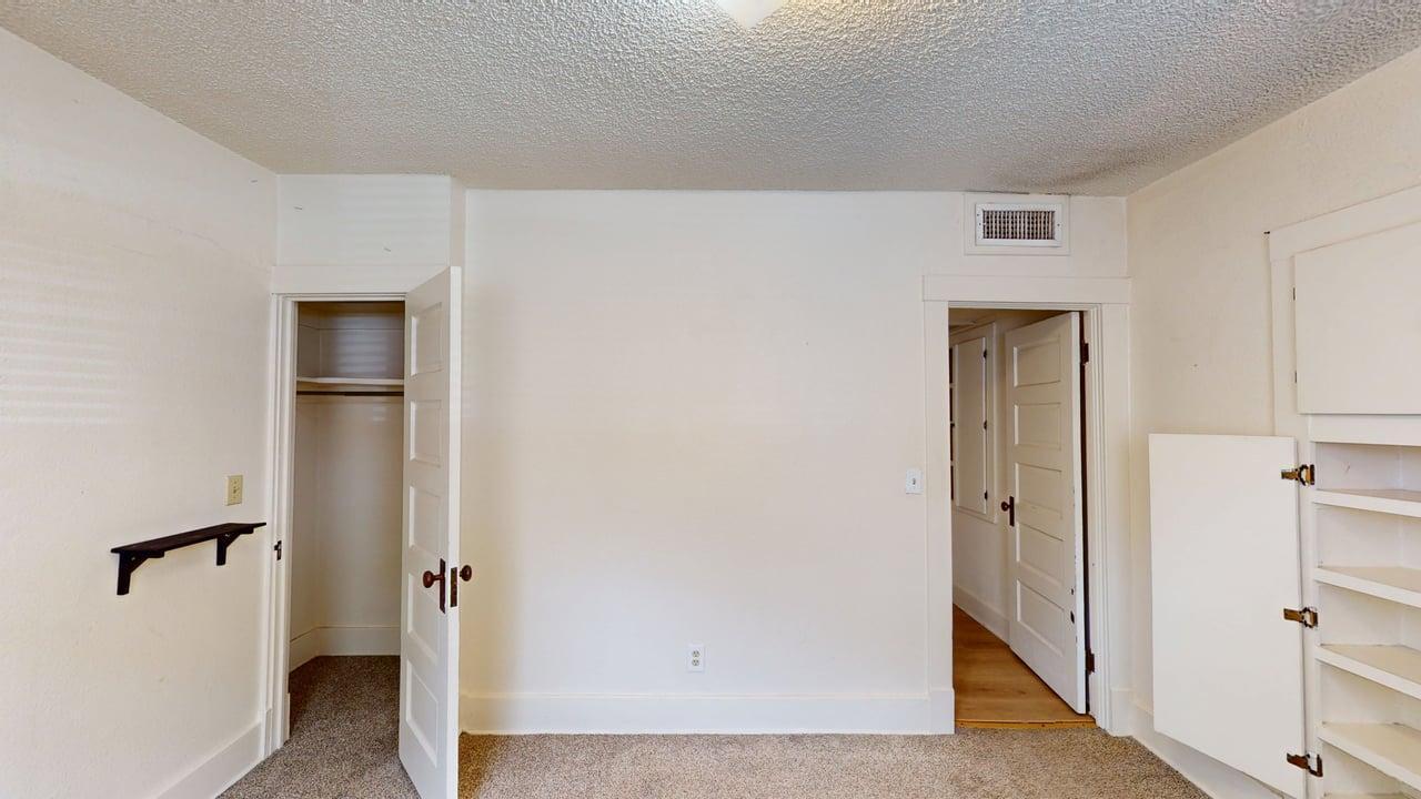 Photo 14 — 901 7th Street NW