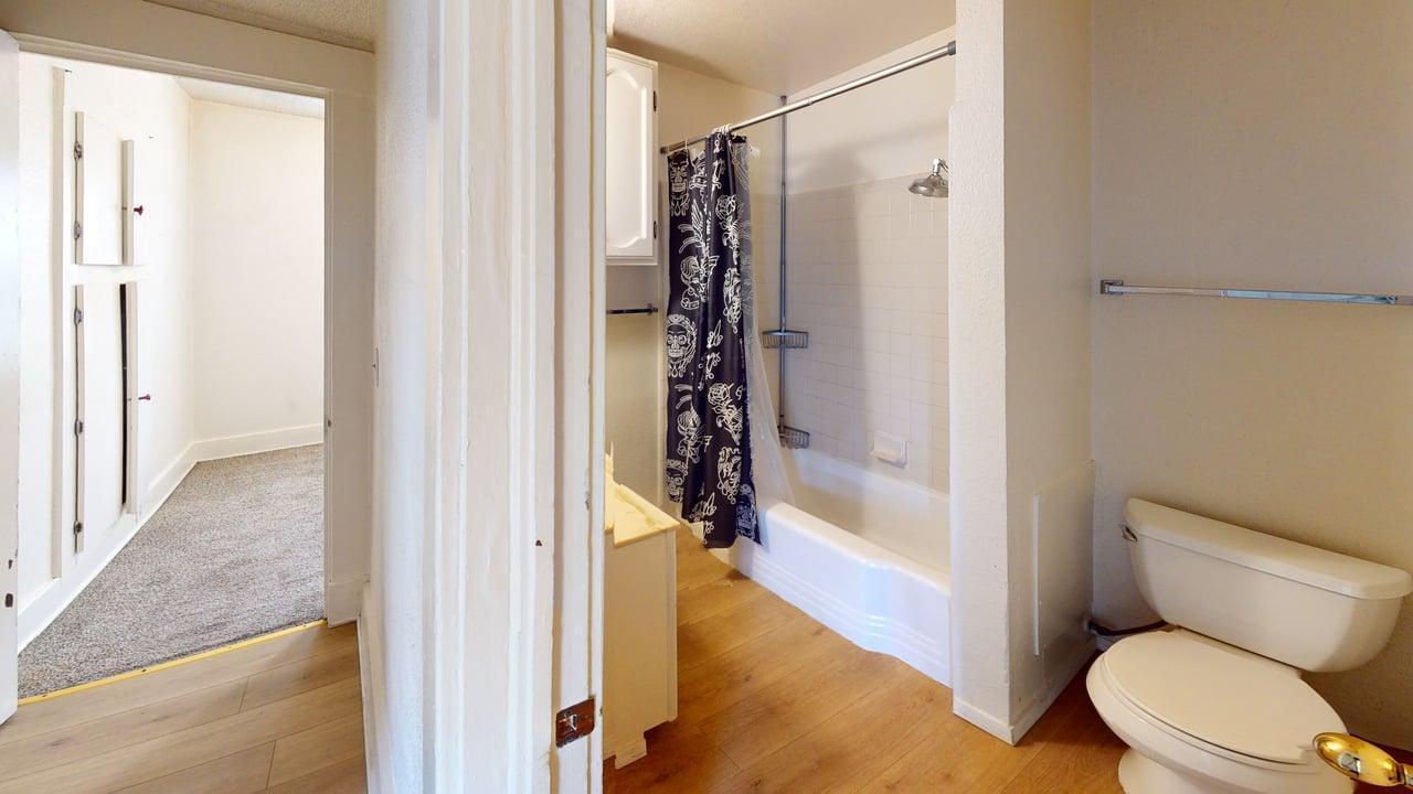 Photo 15 — 901 7th Street NW
