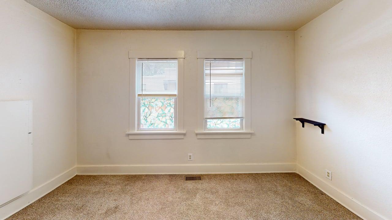 Photo 17 — 901 7th Street NW